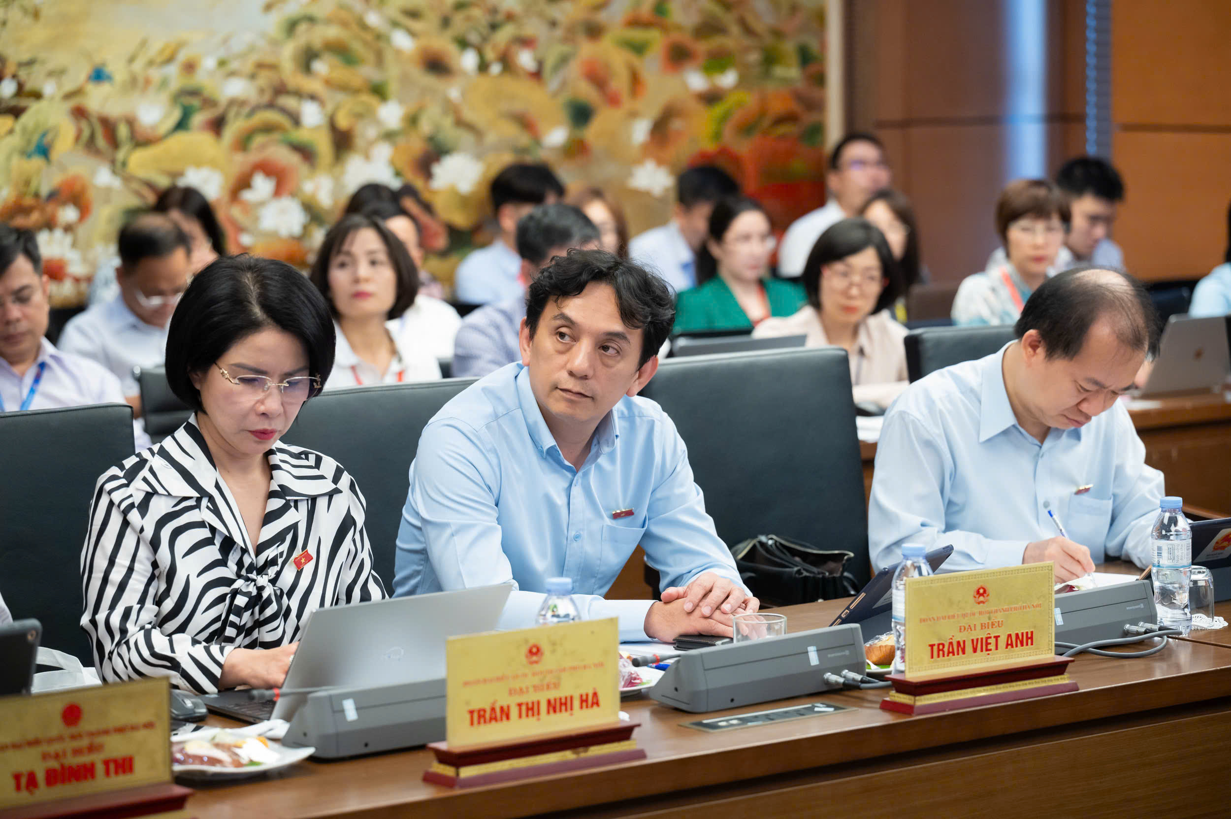 Nghiêm cấm hành vi mua, bán dữ liệu cá nhân là phù hợp - ảnh 3
