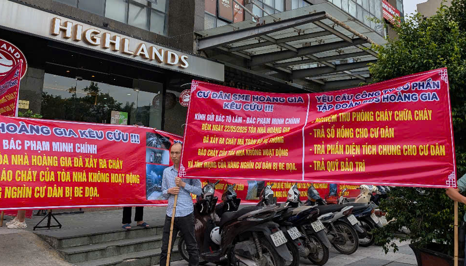 Cháy nhà chung cư, hàng nghìn người dân kêu cứu, yêu cầu chủ đầu tư đảm bảo PCCC - ảnh 6