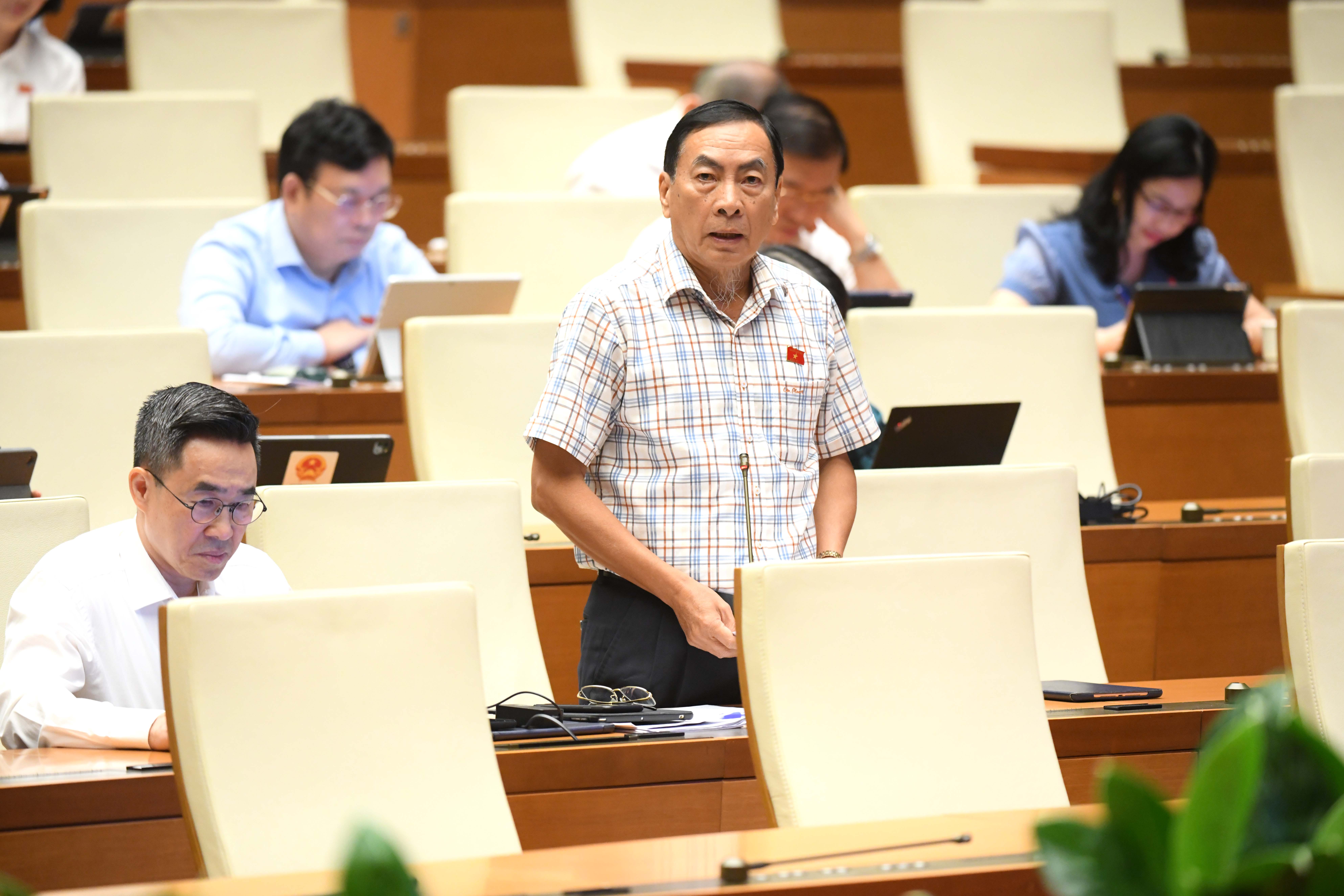 Hỗ trợ học phí cho người học tại các cơ sở dân lập, tư thục rất cần thiết - ảnh 3