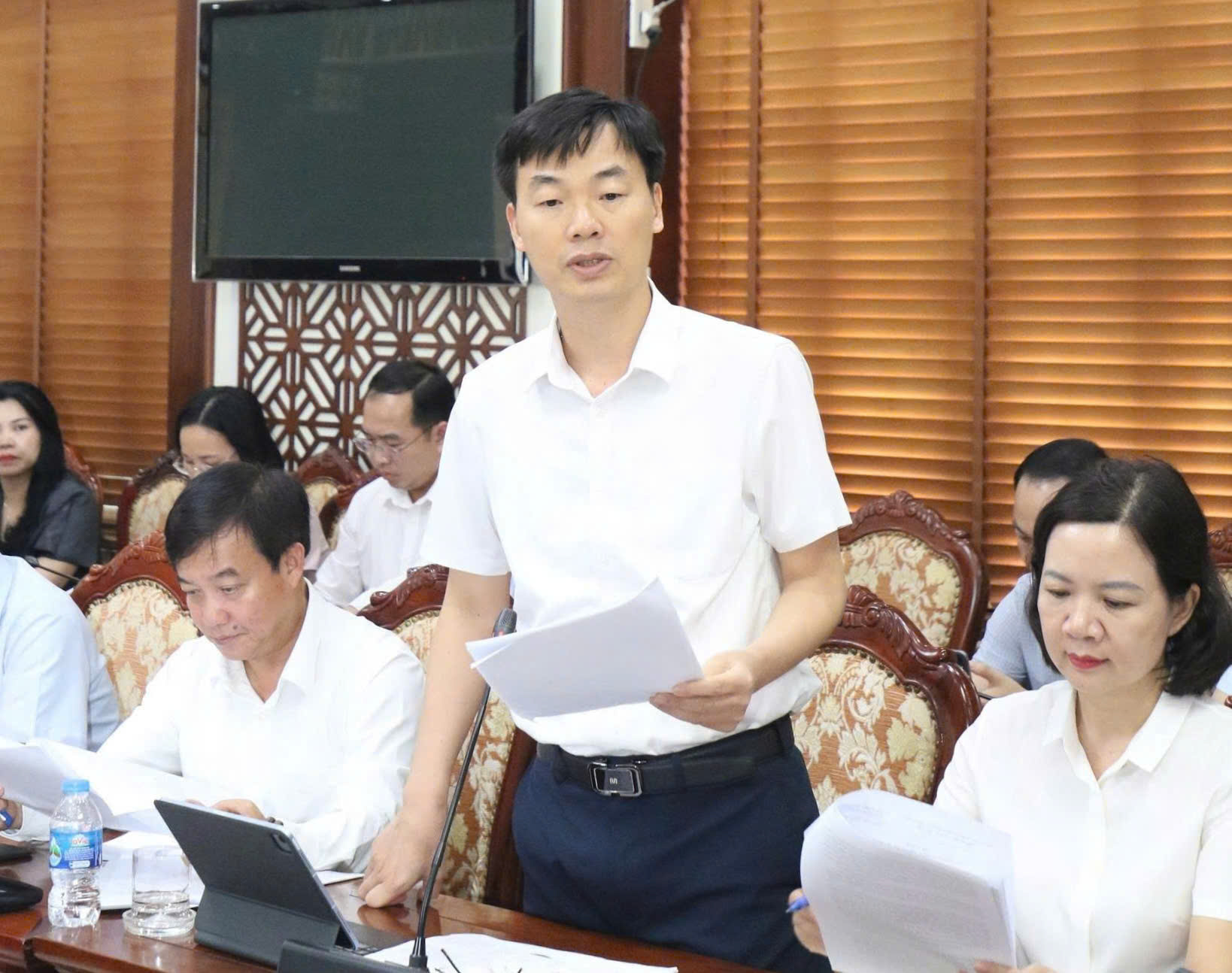 Sơn Tây: Nhiều kiến nghị về cơ sở vật chất, trụ sở, cán bộ để vận hành chính quyền xã mới - ảnh 1