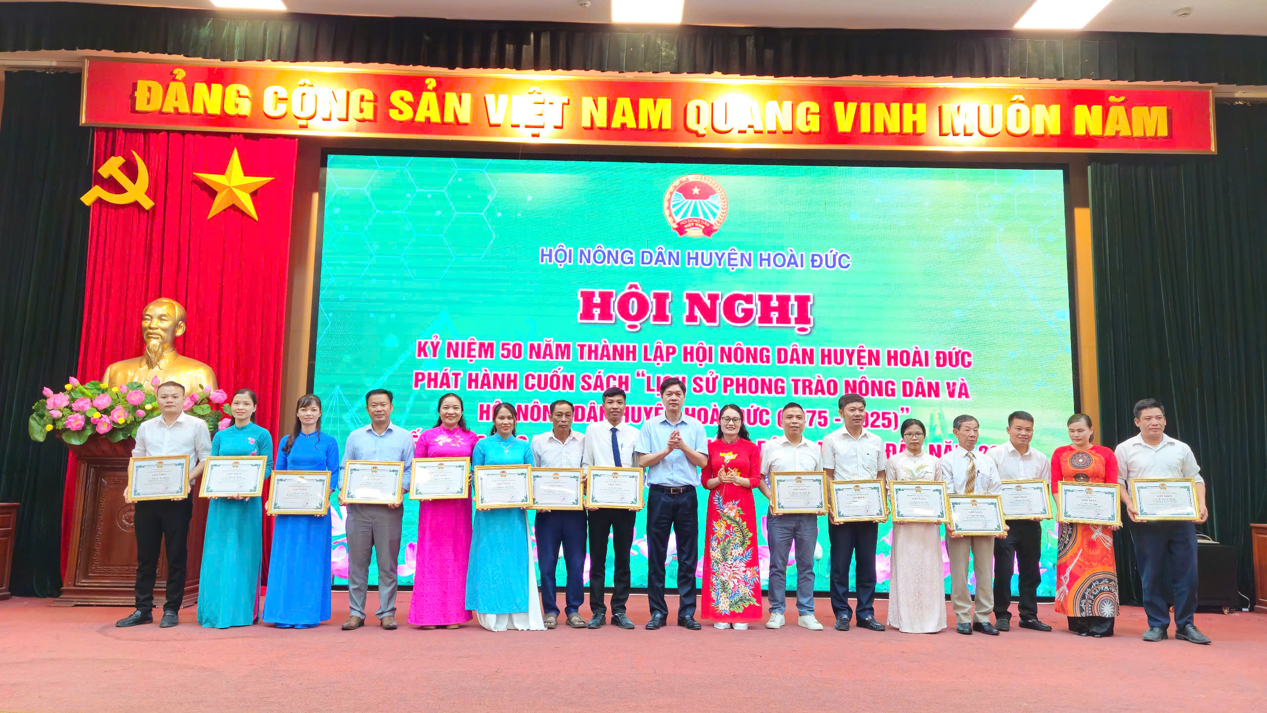 50 năm, Hội Nông dân huyện Hoài Đức đã phát triển 15.000 hội viên - ảnh 12