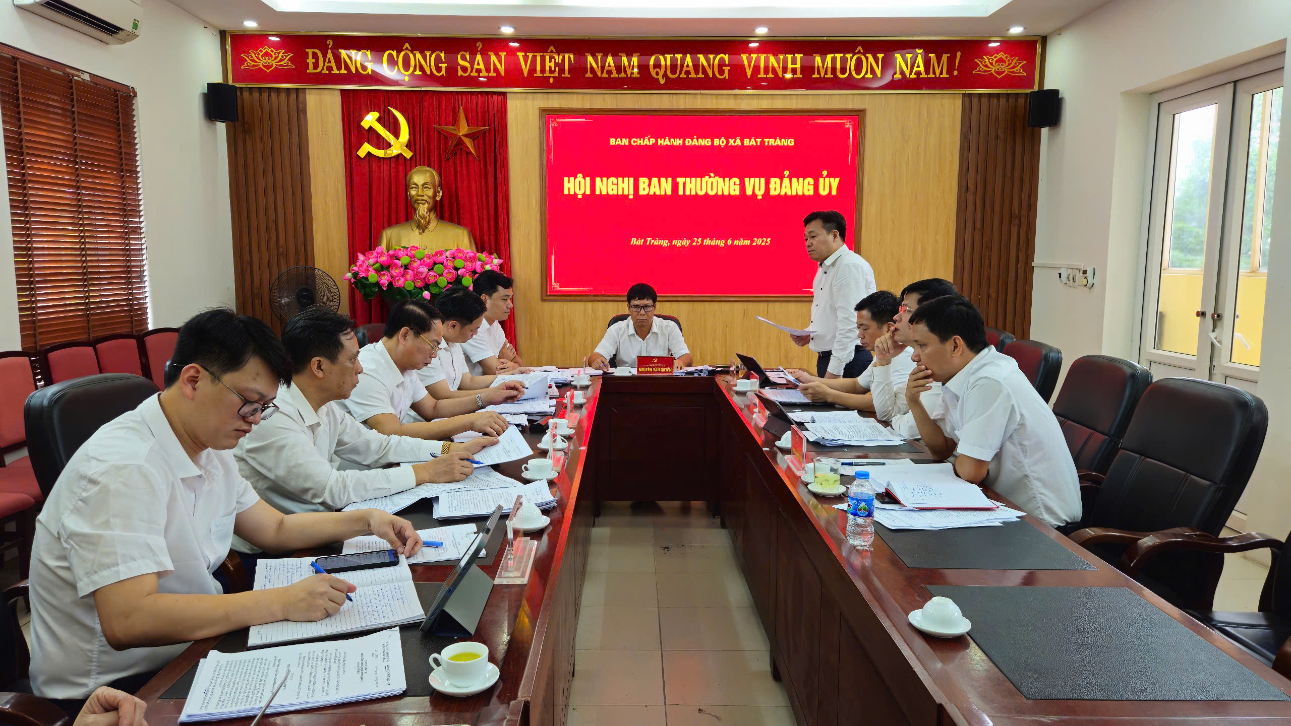 Hội nghị Ban Thường vụ, Ban Chấp hành Đảng bộ xã Bát Tràng mới vận hành thử nghiệm - ảnh 1
