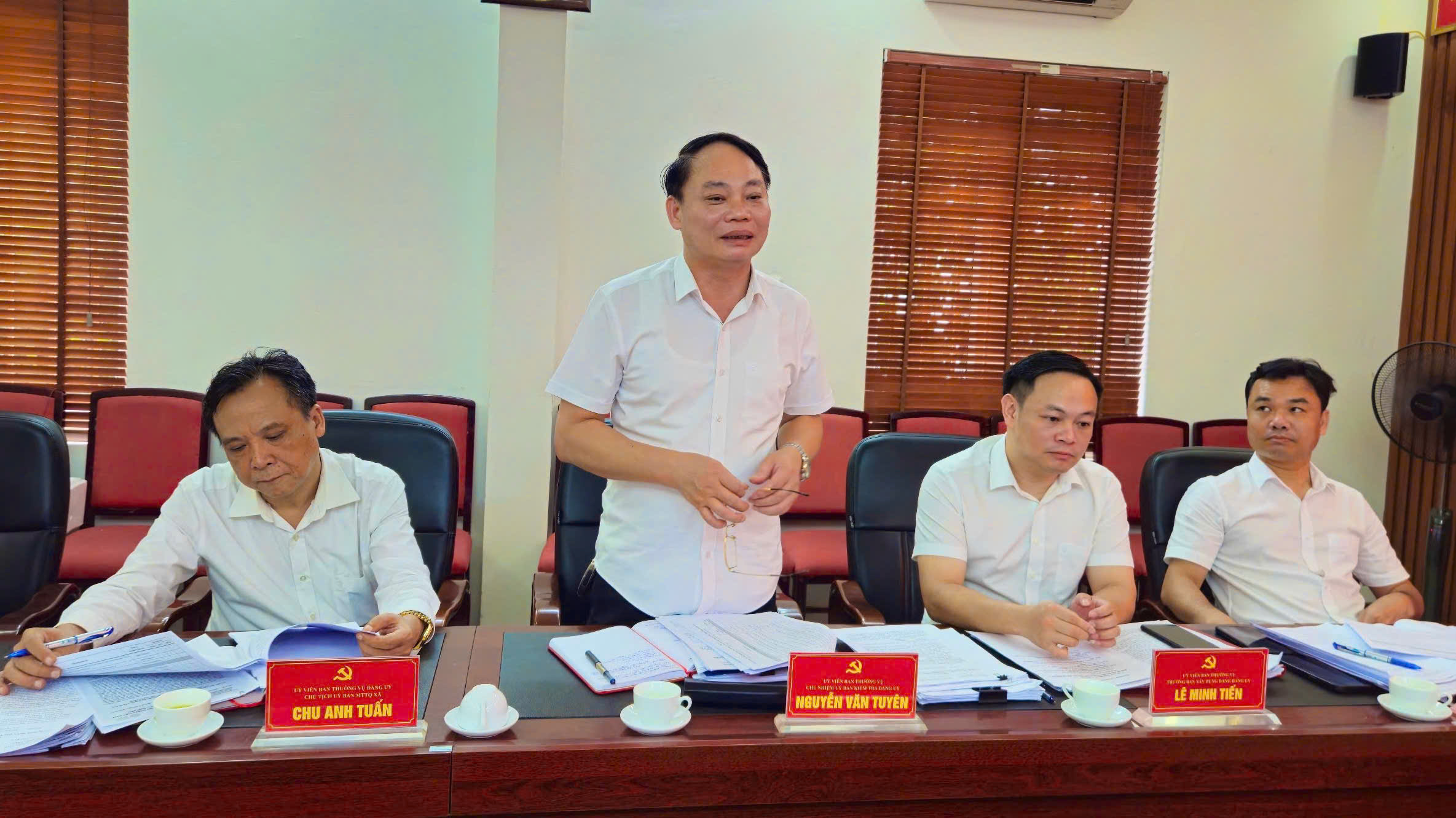 Hội nghị Ban Thường vụ, Ban Chấp hành Đảng bộ xã Bát Tràng mới vận hành thử nghiệm - ảnh 2