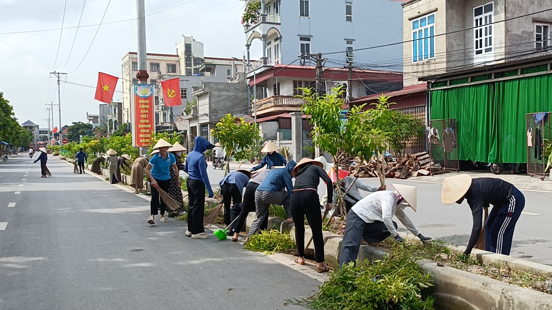 Phụ nữ xã Hương Sơn thiết thực chào mừng chính quyền địa phương 2 cấp - ảnh 3