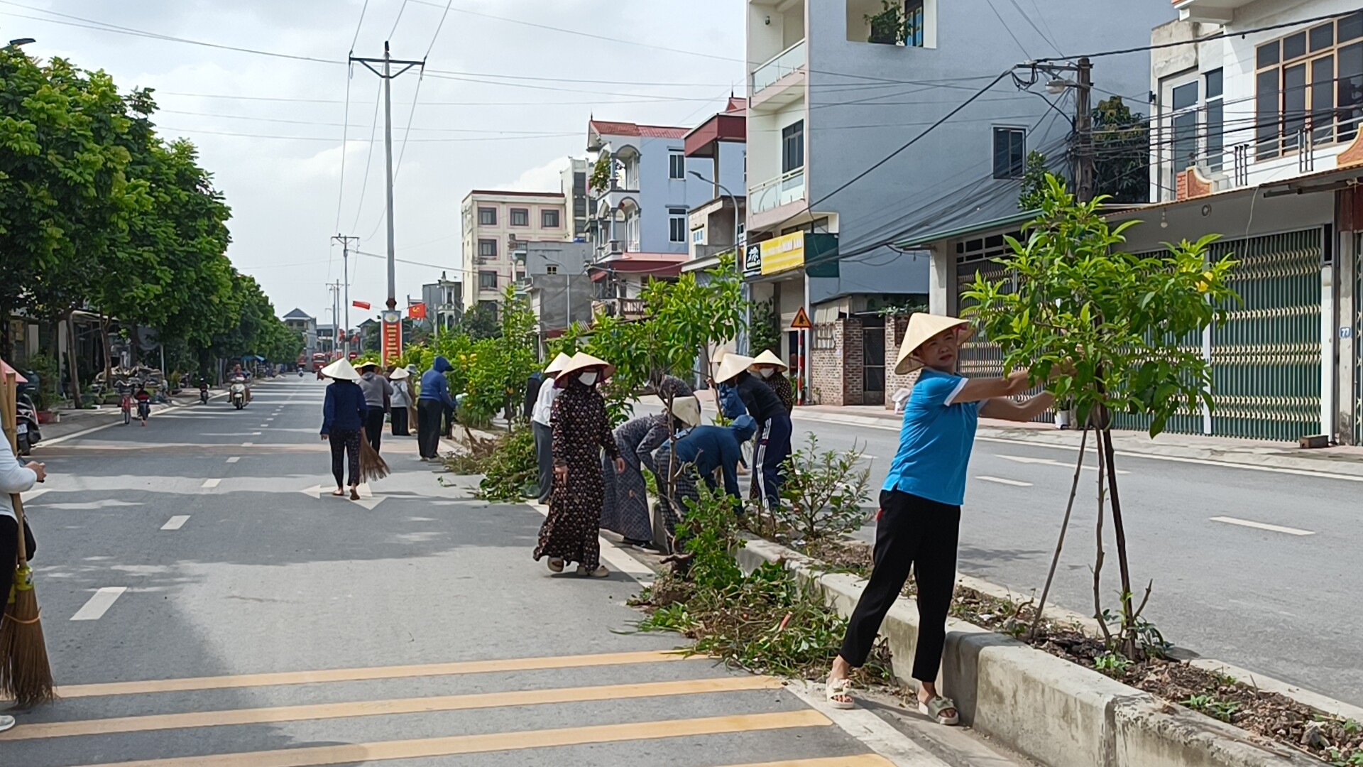 Phụ nữ xã Hương Sơn thiết thực chào mừng chính quyền địa phương 2 cấp - ảnh 2