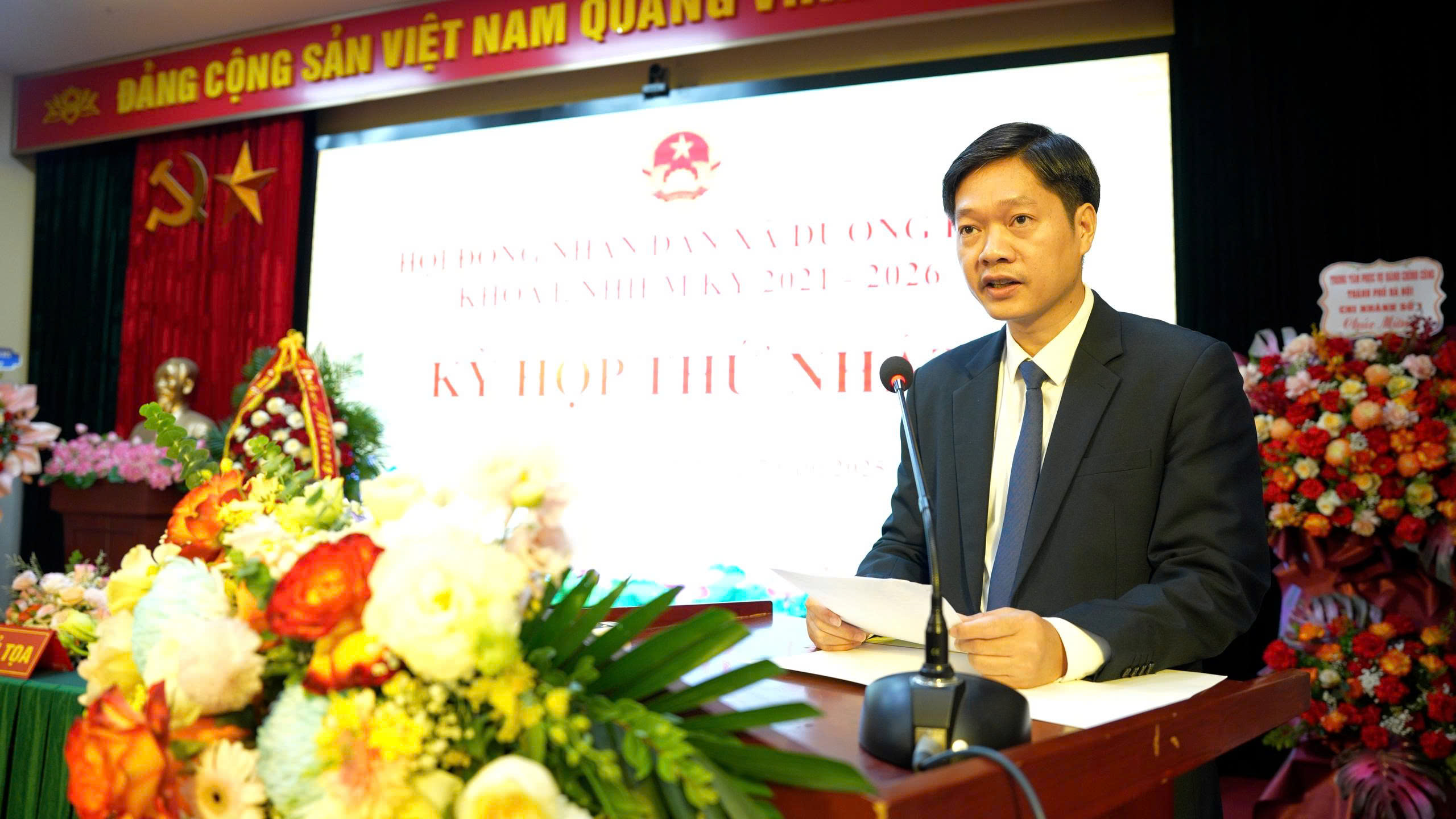 Kỳ họp thứ Nhất HĐND, khoá I, xã Dương Hoà: Hoàn thiện bộ máy nhân sự - ảnh 3