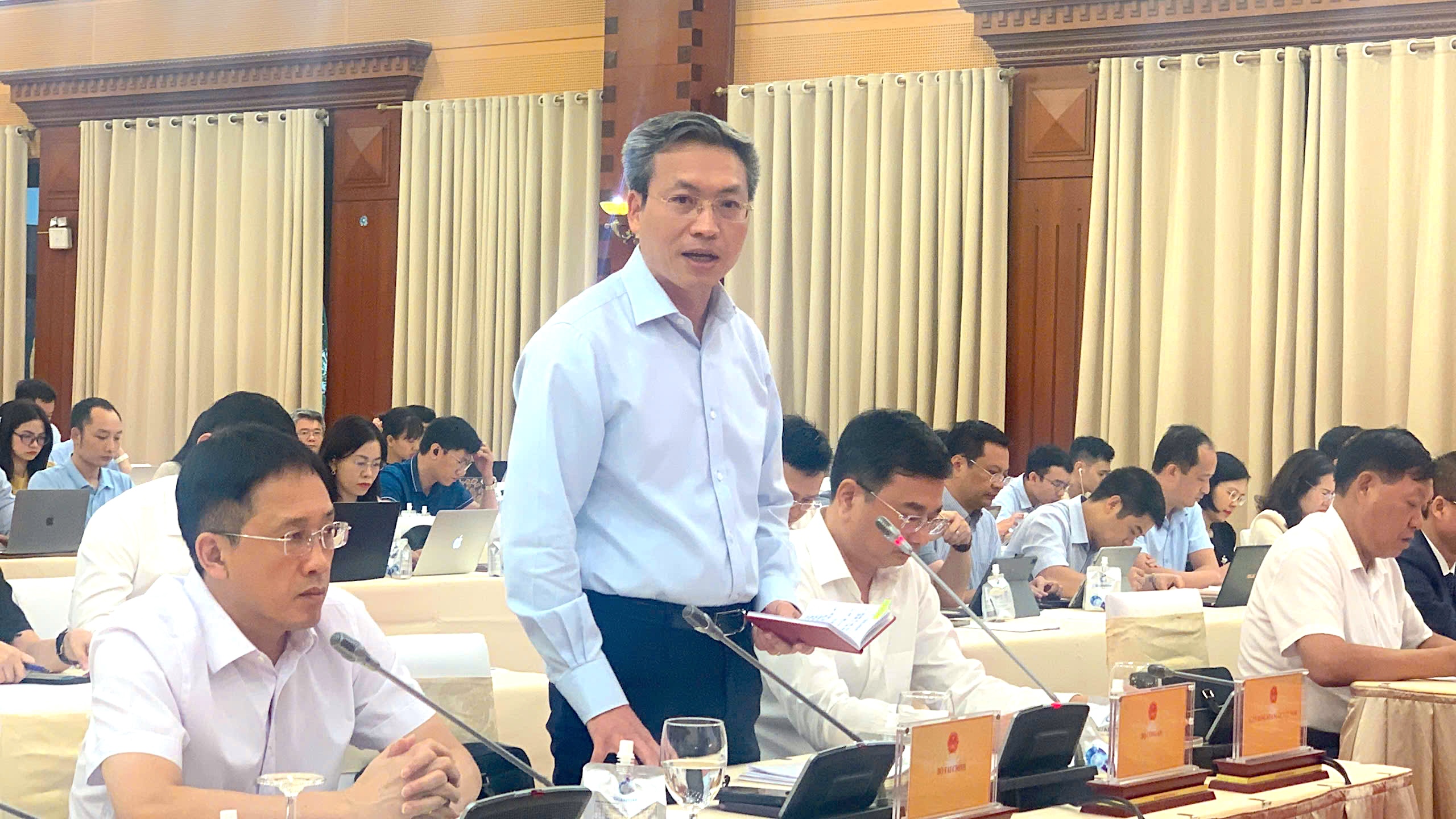 Bộ Công an lên tiếng về việc dầu ăn chăn nuôi “phù phép” thành dầu ăn cho người - ảnh 1