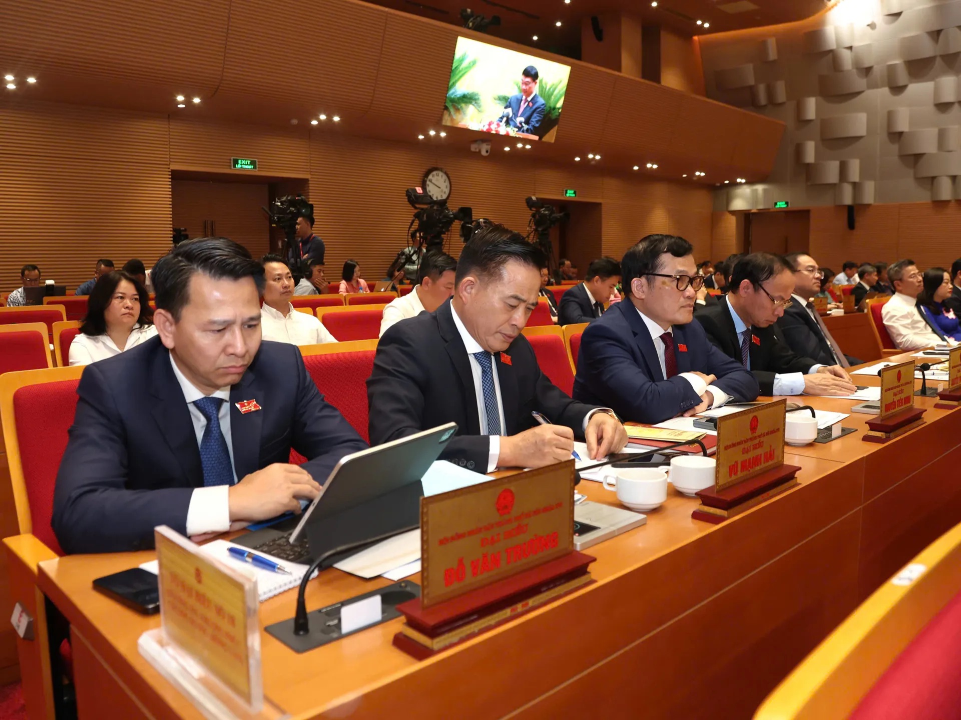 Tập trung triển khai công tác giám sát, chất vấn, giải trình trọng tâm, trọng điểm - ảnh 2