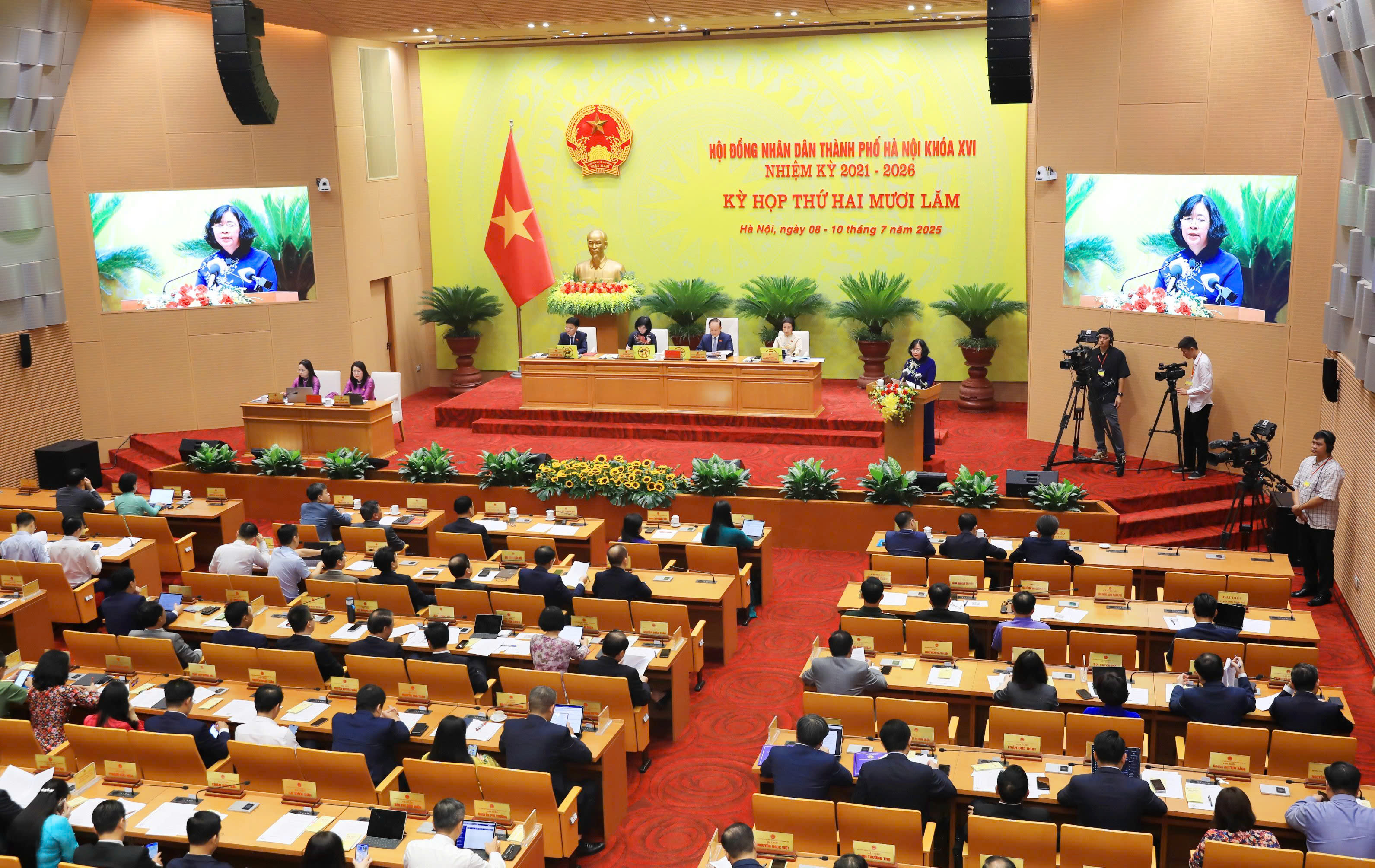 Bí thư Thành uỷ Hà Nội Bùi Thị Minh Hoài: Siết chặt kỷ luật, kỷ cương và đề cao trách nhiệm người đứng đầu - ảnh 2