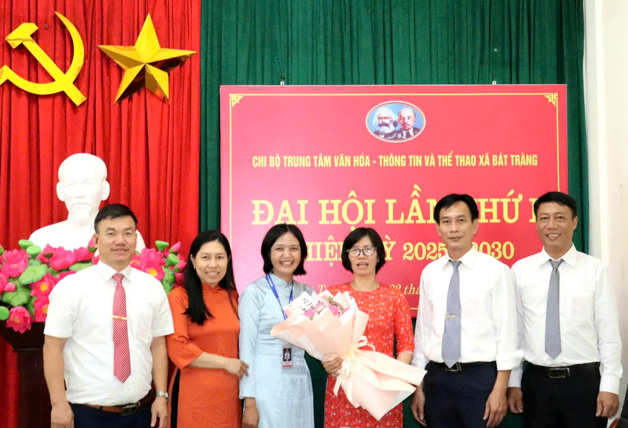 Xã Bát Tràng: Các chi bộ trực thuộc Đảng bộ UBND xã tổ chức Đại hội lần thứ I - ảnh 5
