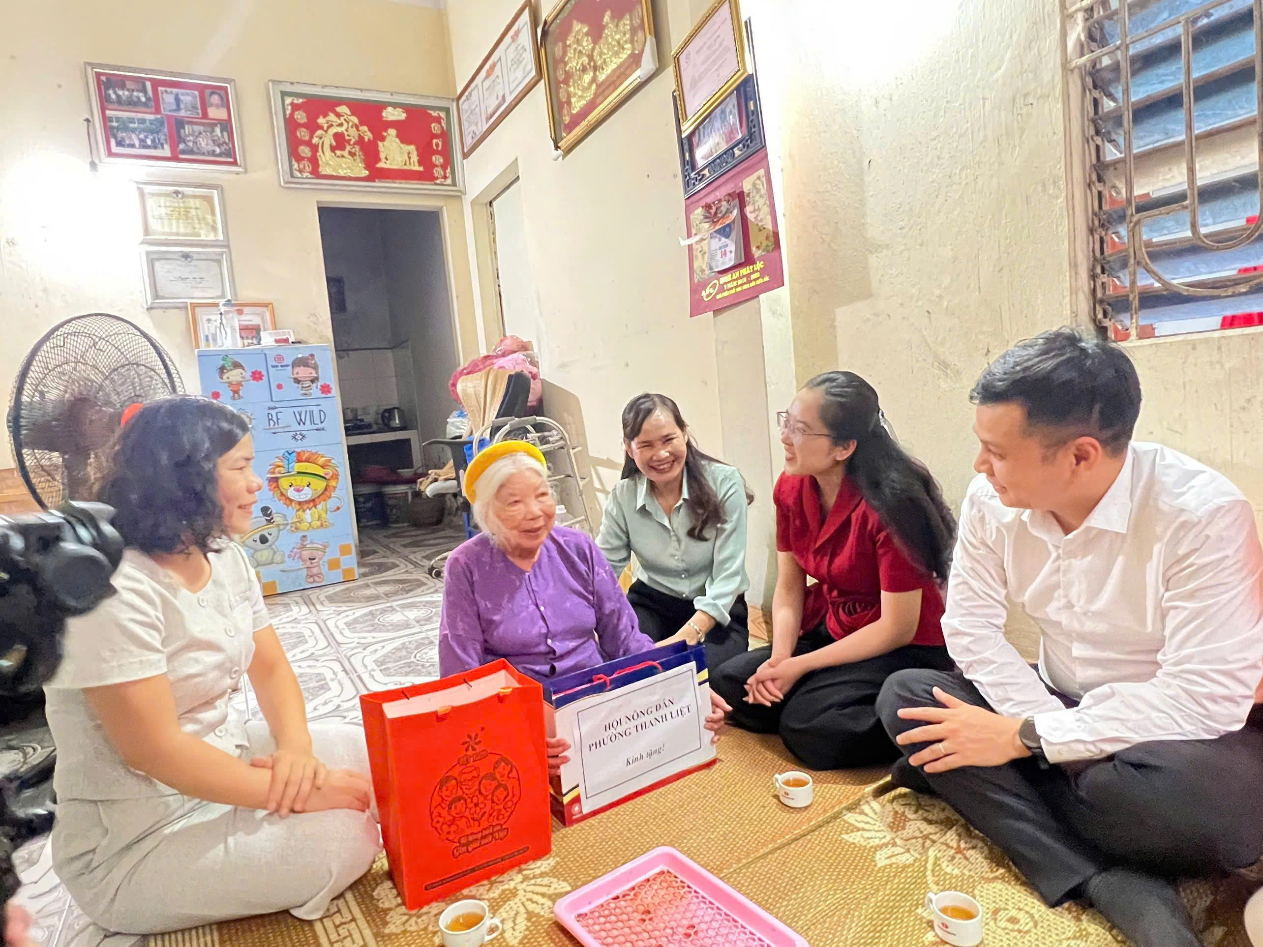 Hội Nông dân TP Hà Nội triển khai nhiều hoạt động tri ân “đền ơn đáp nghĩa” - ảnh 3