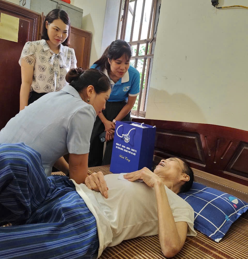 Xã Vân Đình triển khai các hoạt động tri ân người có công - ảnh 9