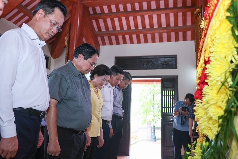Thủ tướng tưởng nhớ, tri ân Chủ tịch Hồ Chí Minh và các Anh hùng liệt sĩ tại Quảng Trị - ảnh 4