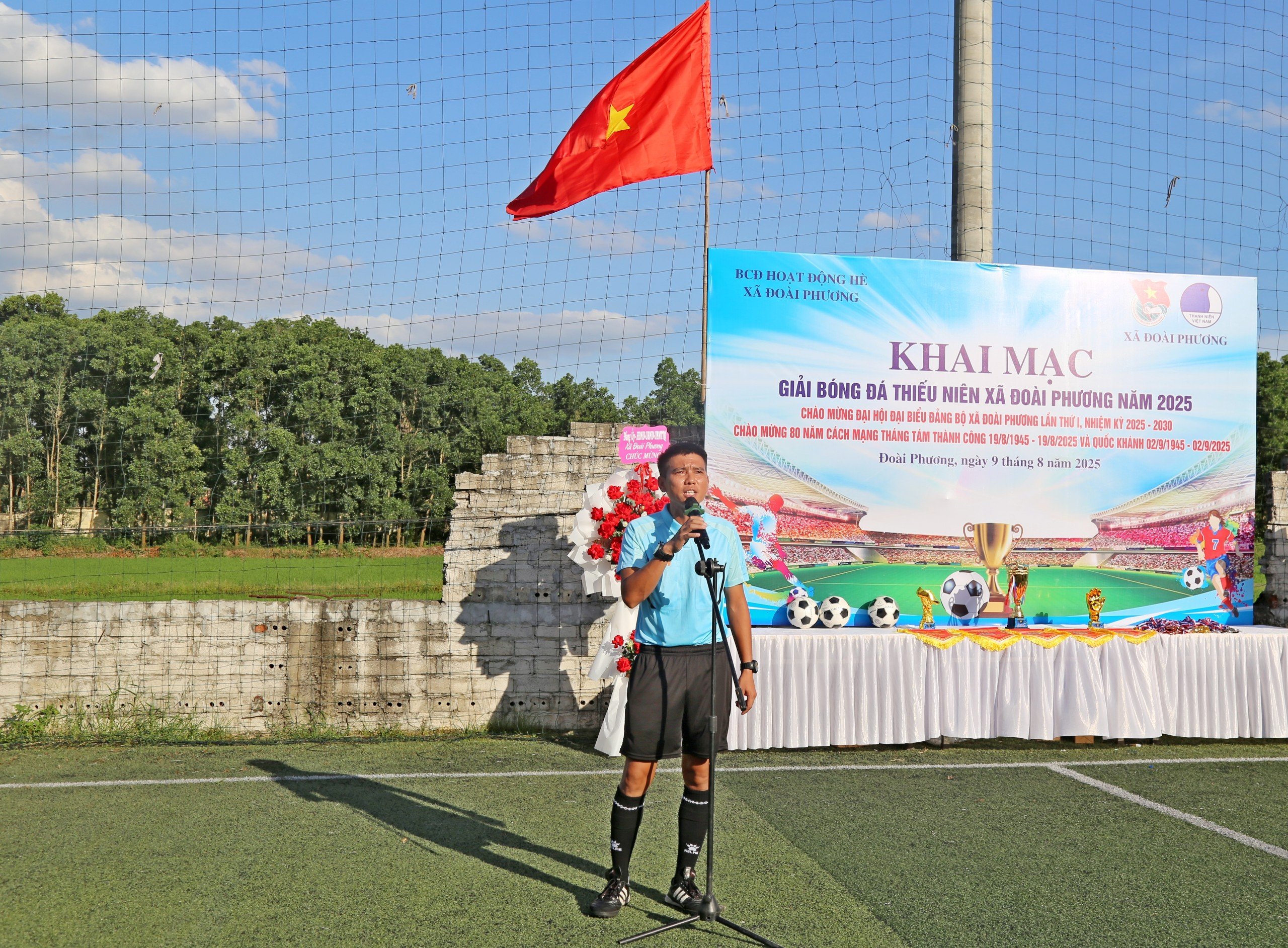 Đoài Phương khai mạc giải bóng đá thiếu niên chào mừng Đại hội đại biểu Đảng bộ xã - ảnh 3