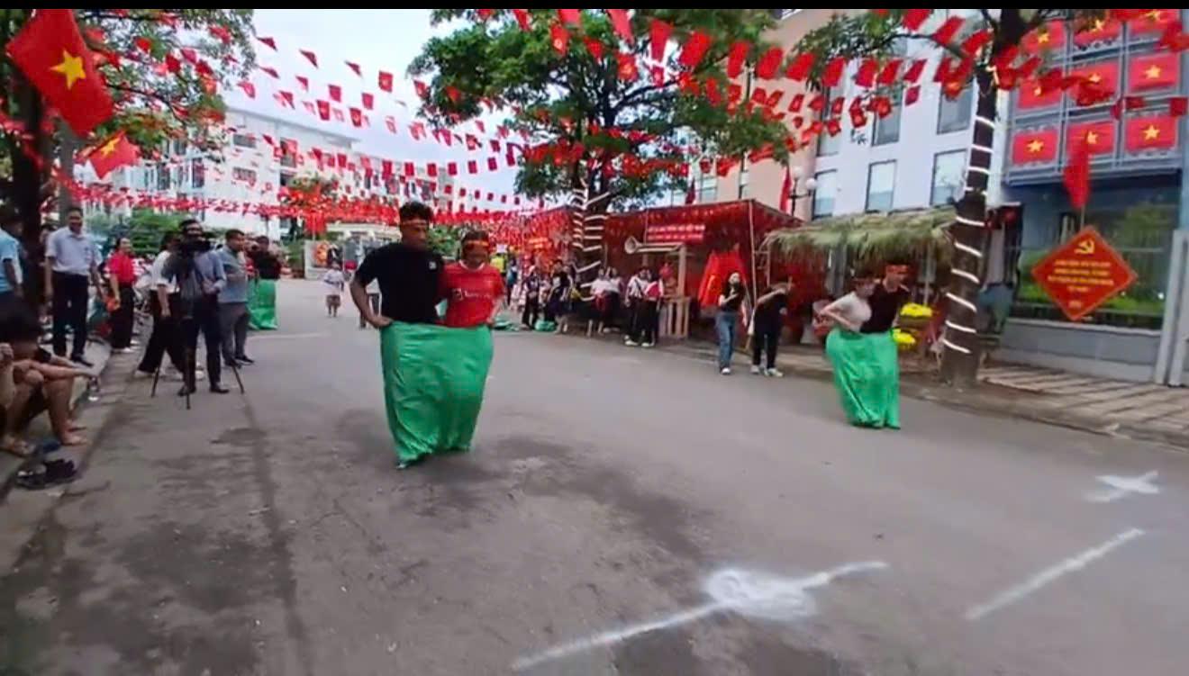 Xã Vân Đình tưng bừng nhiều hoạt động chào mừng Kỷ niệm 80 năm Cách mạng tháng Tám, Quốc khánh 2/9 - ảnh 7