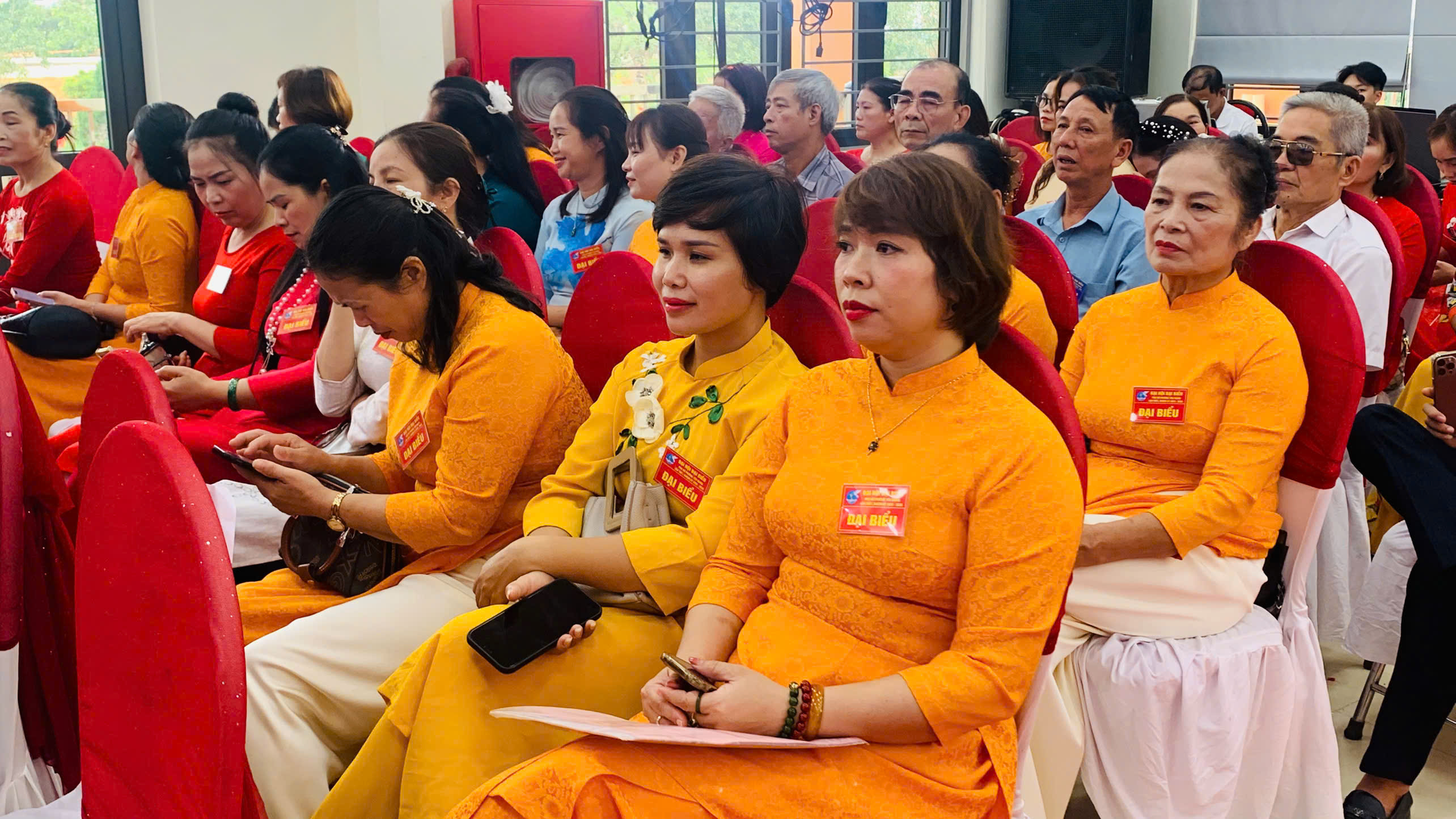 Phụ nữ phường Yên Nghĩa: Phát huy vai trò, khẳng định vị thế trong giai đoạn mới - ảnh 4