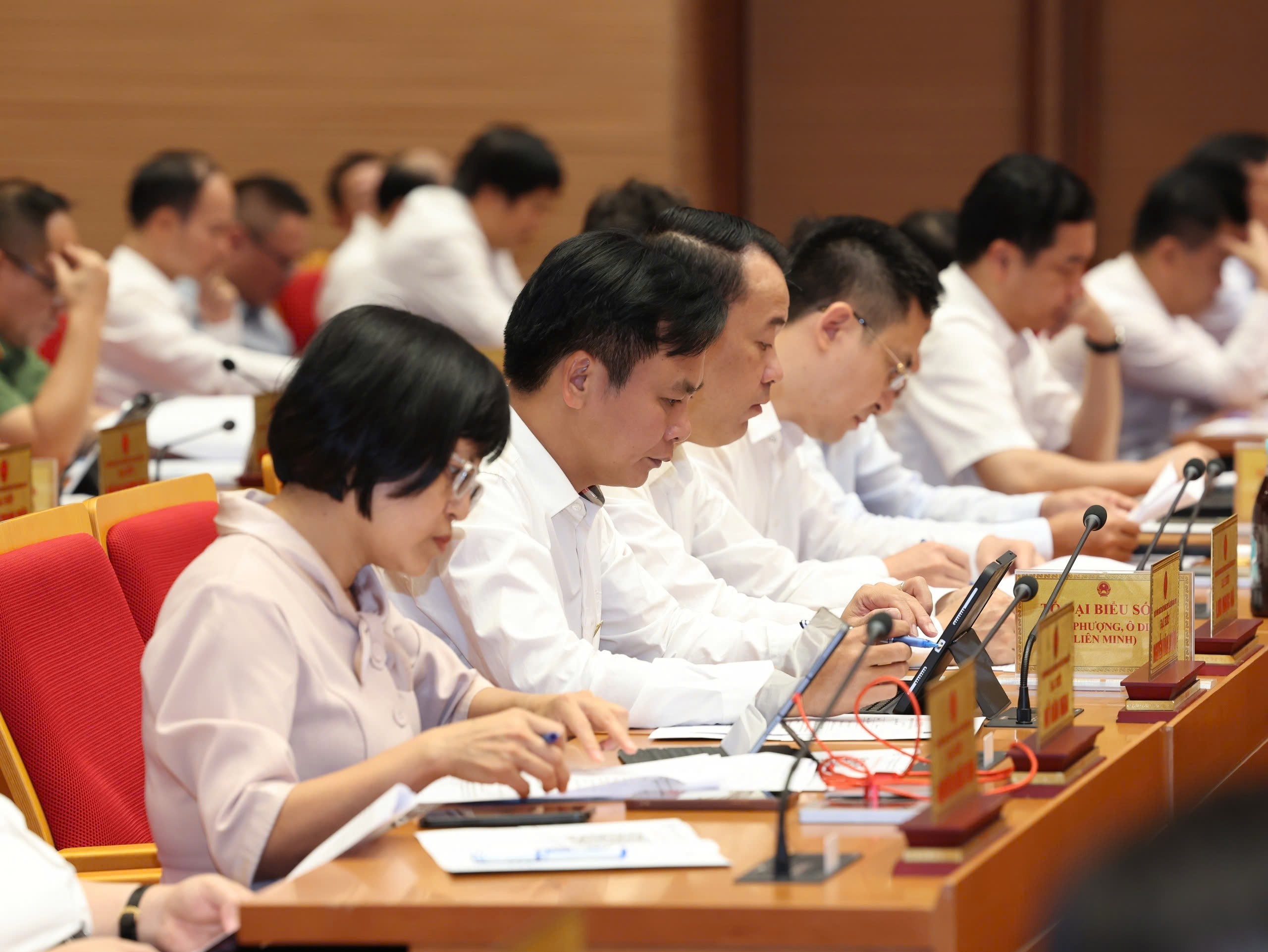 Kịp thời tháo gỡ vướng mắc, đáp ứng yêu cầu của mô hình chính quyền địa phương 2 cấp - ảnh 4
