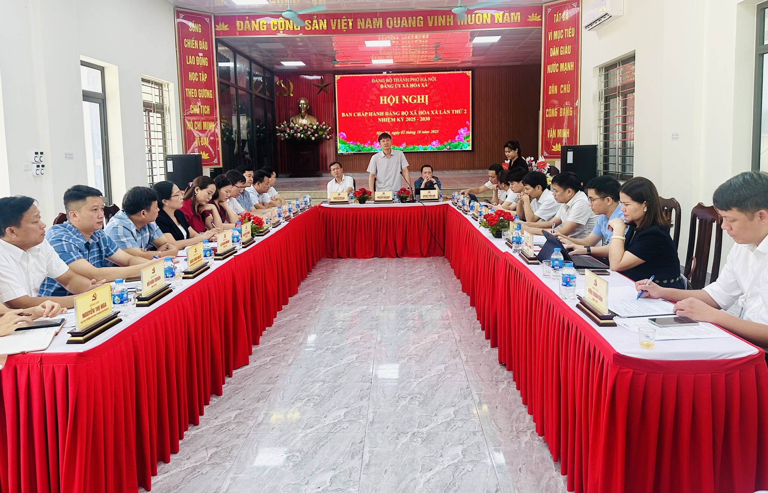 Xã Hoà Xá: 3 tháng chính quyền địa phương 2 cấp, tiếp nhận 3.879 hồ sơ thủ tục hành chính - ảnh 7