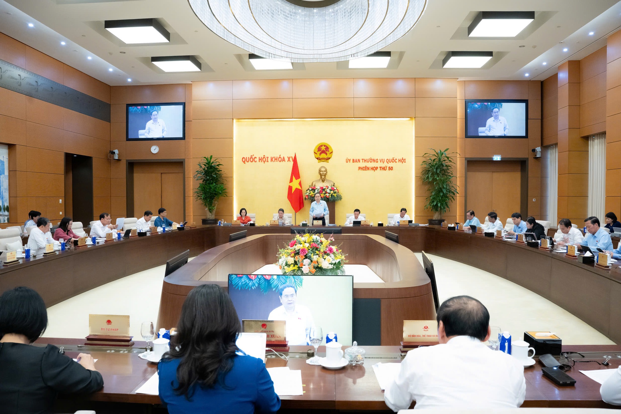 Dự án Luật Báo chí (sửa đổi): Thể chế hóa mô hình cơ quan truyền thông chủ lực đa phương tiện - ảnh 2