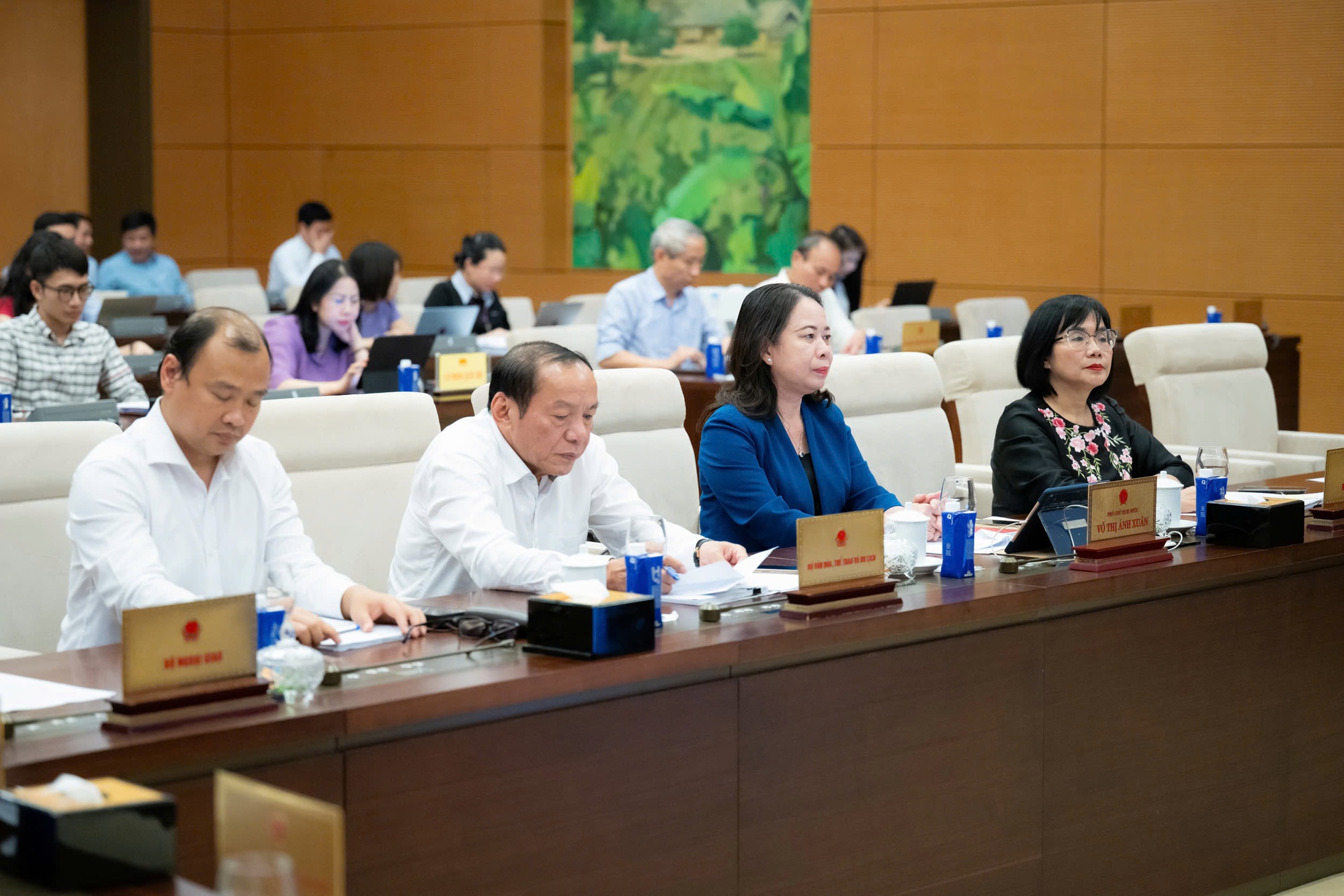Ủy ban Thường vụ Quốc hội khai mạc Phiên họp thứ 50 - ảnh 2