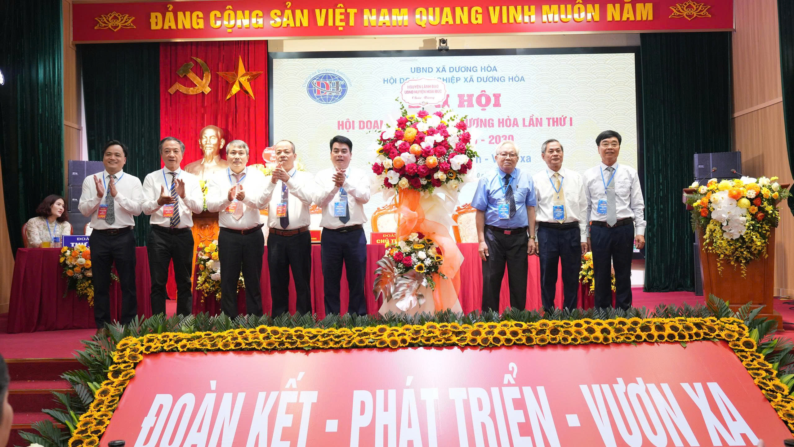 Hội Doanh nghiệp xã Dương Hòa: Chung tay xây dựng quê hương trở hành đô thị xanh, giàu đẹp - ảnh 7