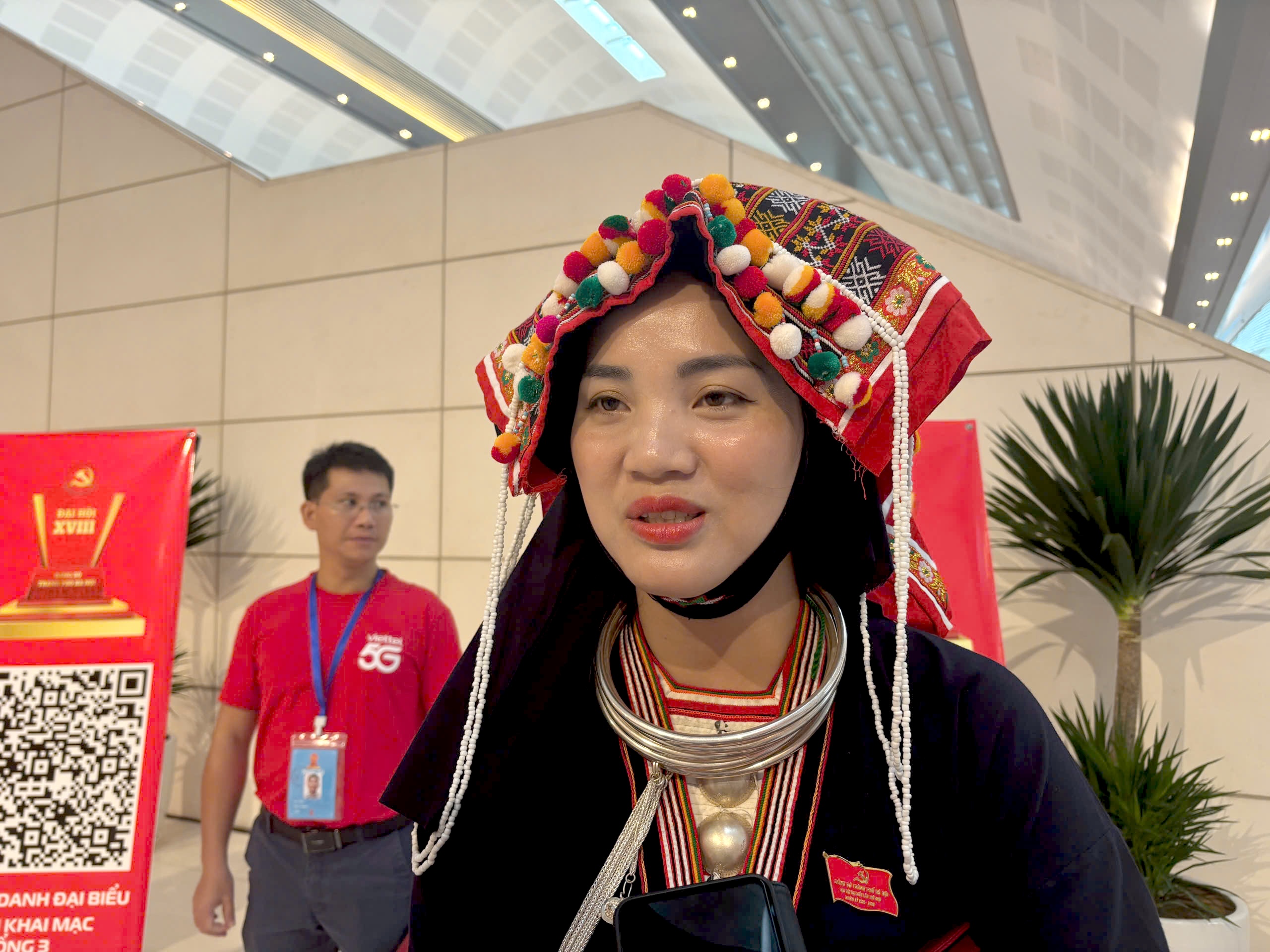 Mong Thành phố tiếp tục tạo điều kiện phát triển toàn diện cho phụ nữ và người dân tộc thiểu số - ảnh 2