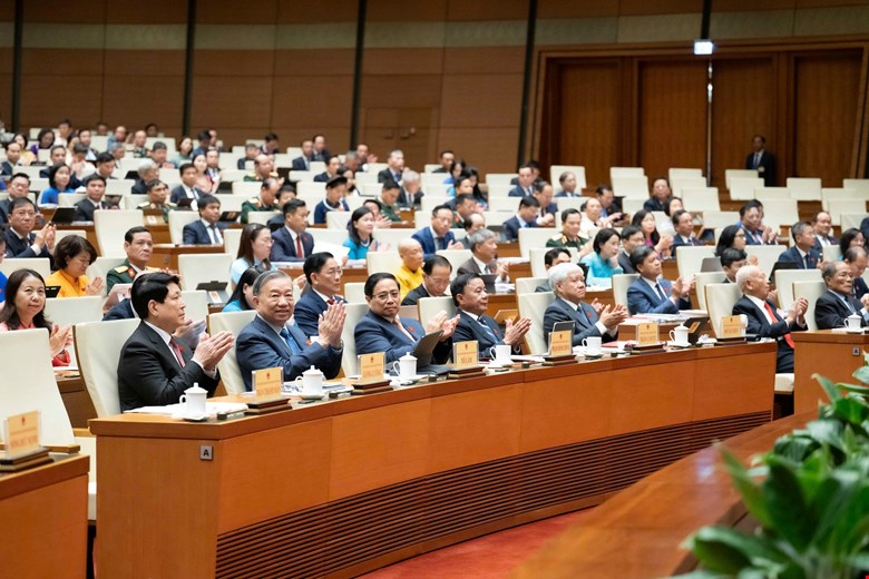 Khai mạc trọng thể kỳ họp thứ 10, Quốc hội khoá XV nhiệm kỳ 2021-2026 - ảnh 6