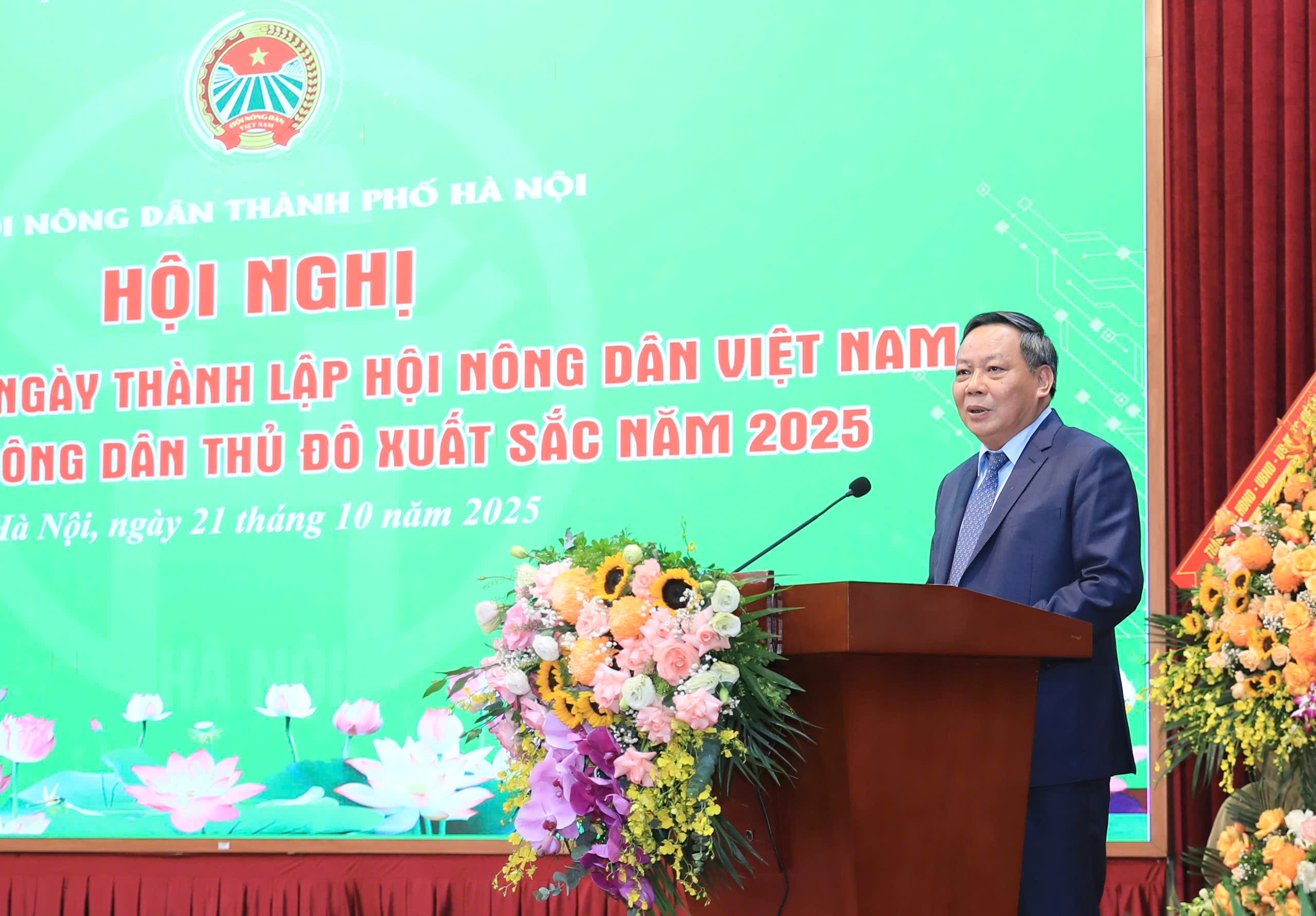 Biểu dương, vinh danh nông dân Thủ đô xuất sắc năm 2025 - ảnh 4