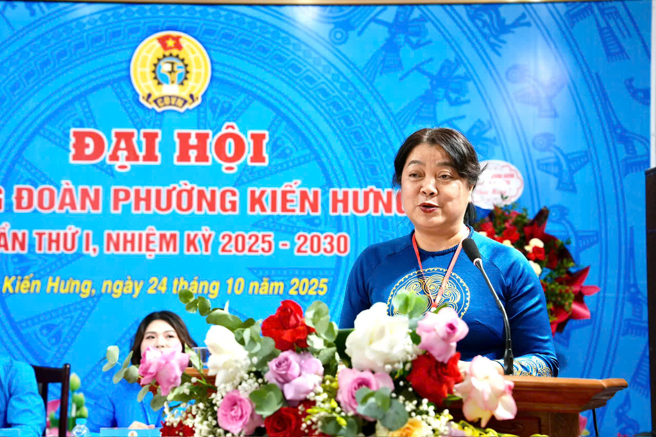 Đồng chí Nguyễn Thị Tạo là Chủ tịch Công đoàn phường Kiến Hưng - ảnh 3