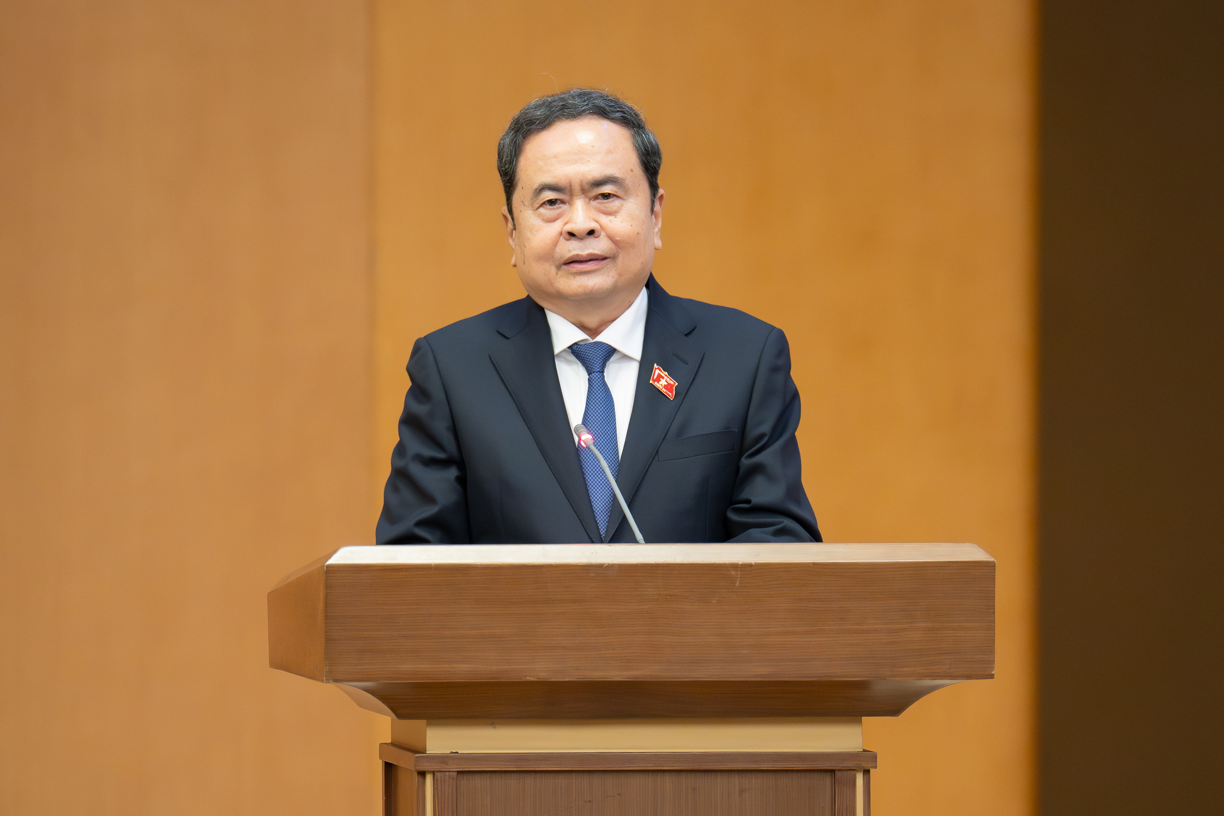 Công bố các quyết định của Ban Thường vụ Đảng uỷ Quốc hội về công tác cán bộ - ảnh 2