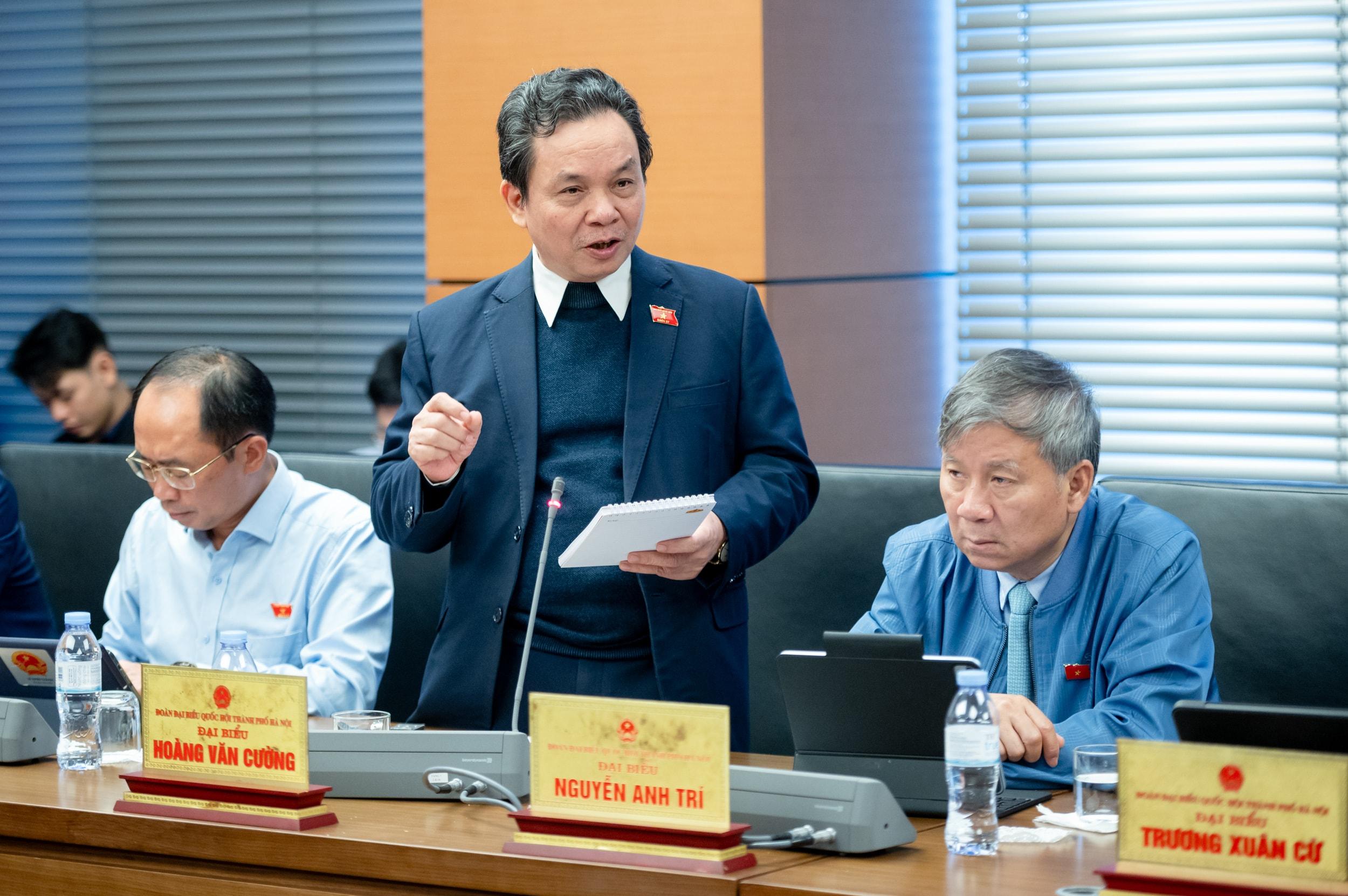 Đại biểu Quốc hội Hà Nội góp ý về hoàn thiện Luật Quản lý nợ công và Luật Kinh doanh bảo hiểm - ảnh 2