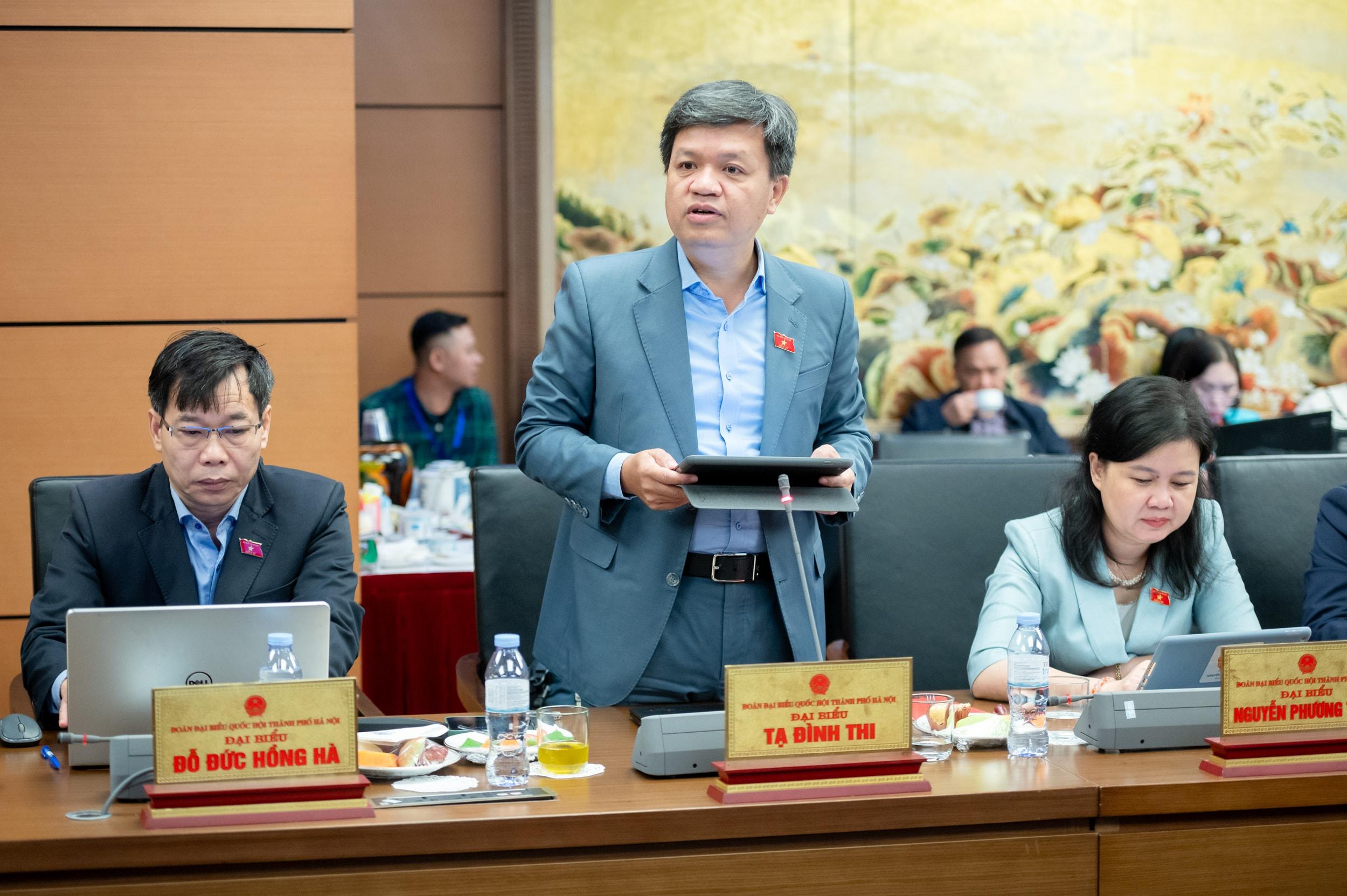 Đại biểu Quốc hội Hà Nội góp ý về hoàn thiện Luật Quản lý nợ công và Luật Kinh doanh bảo hiểm - ảnh 4