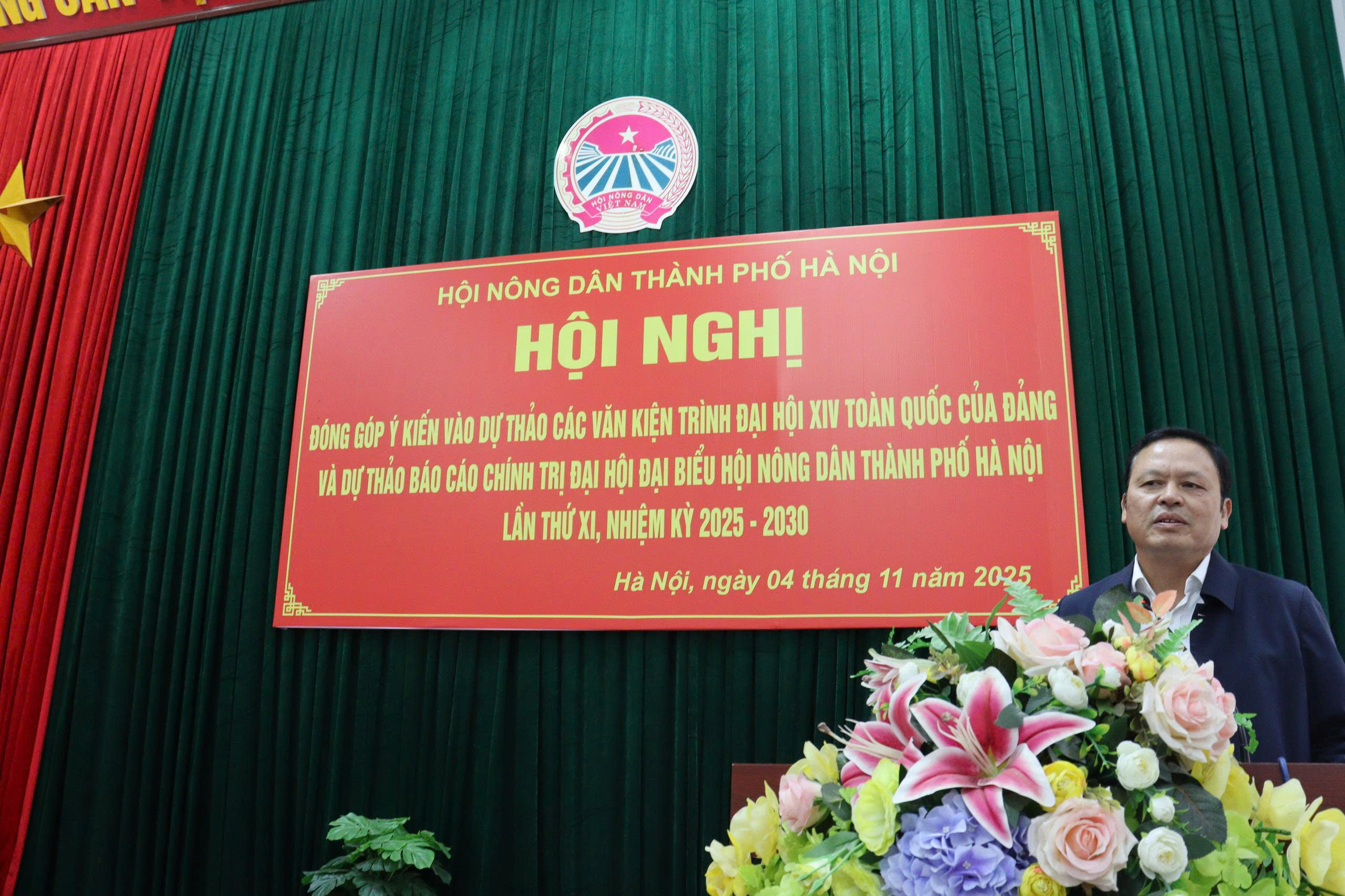 Hội Nông dân thành phố Hà Nội góp ý kiến vào Dự thảo Văn kiện Đại hội Đảng lần thứ XIV - ảnh 5