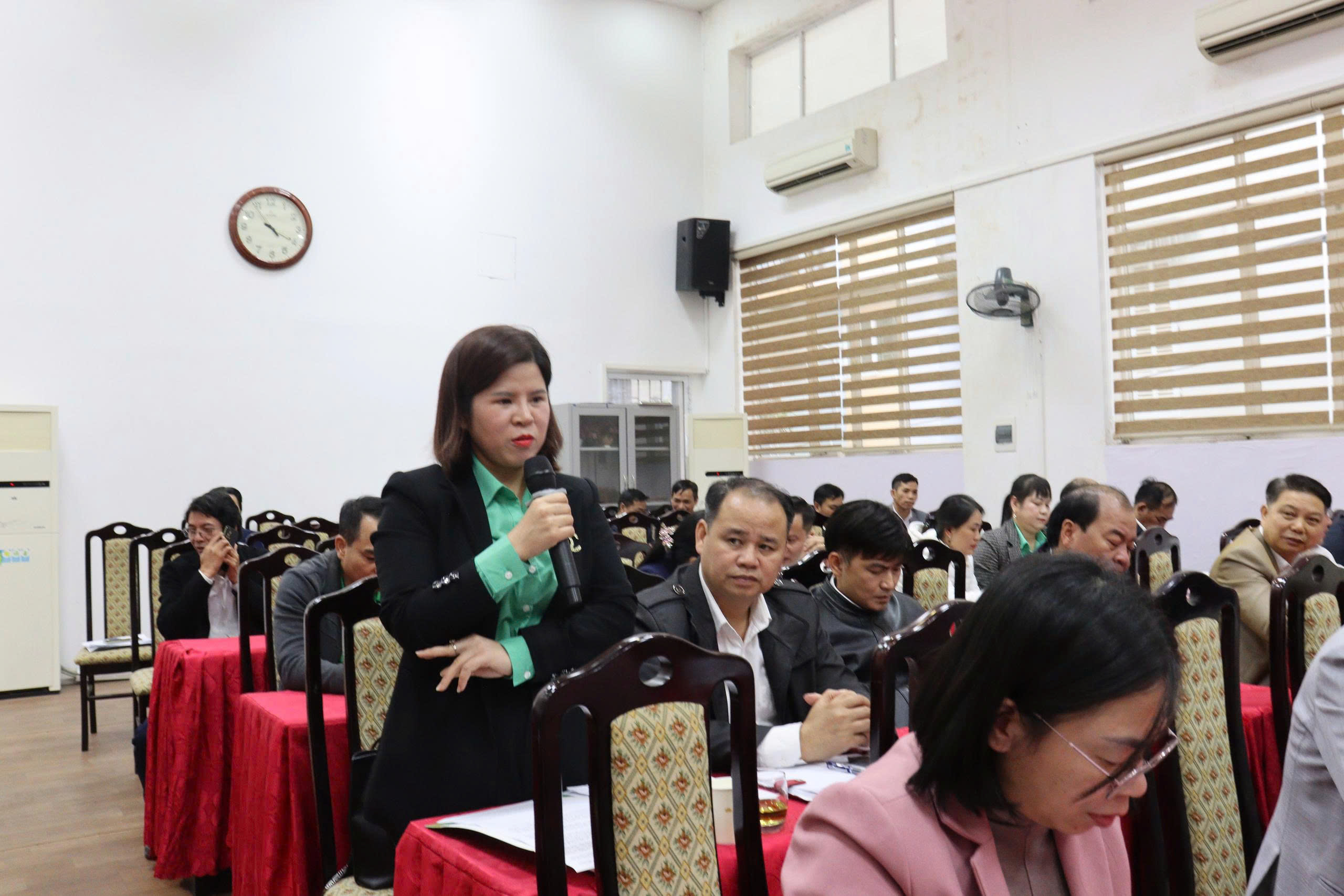 Hội Nông dân thành phố Hà Nội góp ý kiến vào Dự thảo Văn kiện Đại hội Đảng lần thứ XIV - ảnh 3