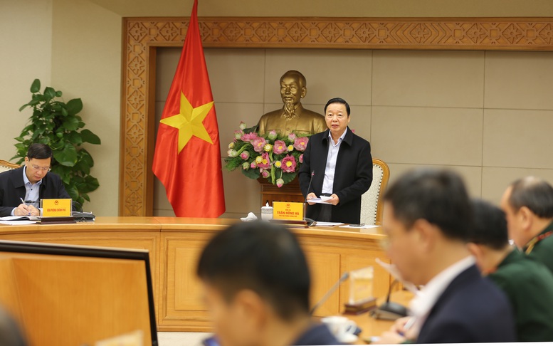 Đặt công tác phòng, chống bão số 13 trong 'tình trạng khẩn cấp hơn, nguy hiểm hơn' - ảnh 5