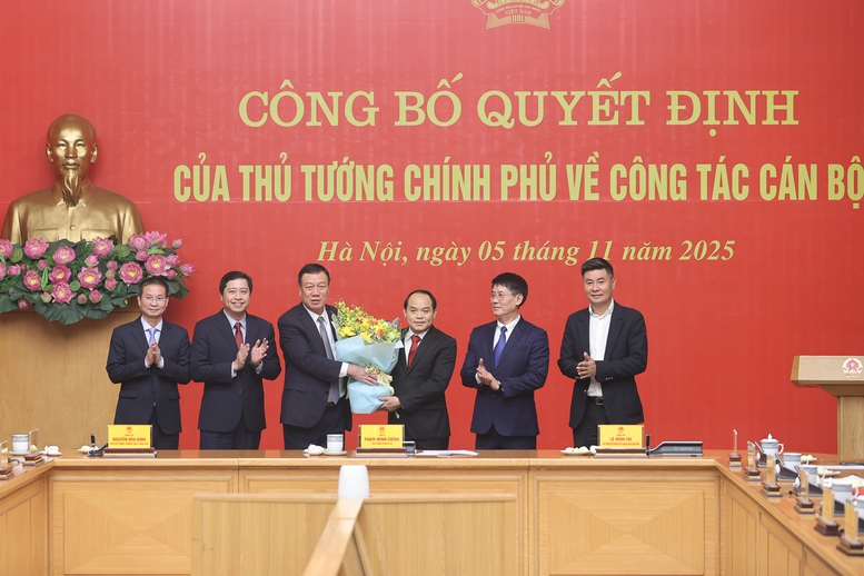 Thủ tướng trao quyết định bổ nhiệm Phó Tổng Thanh tra Thường trực Thanh tra Chính phủ - ảnh 6