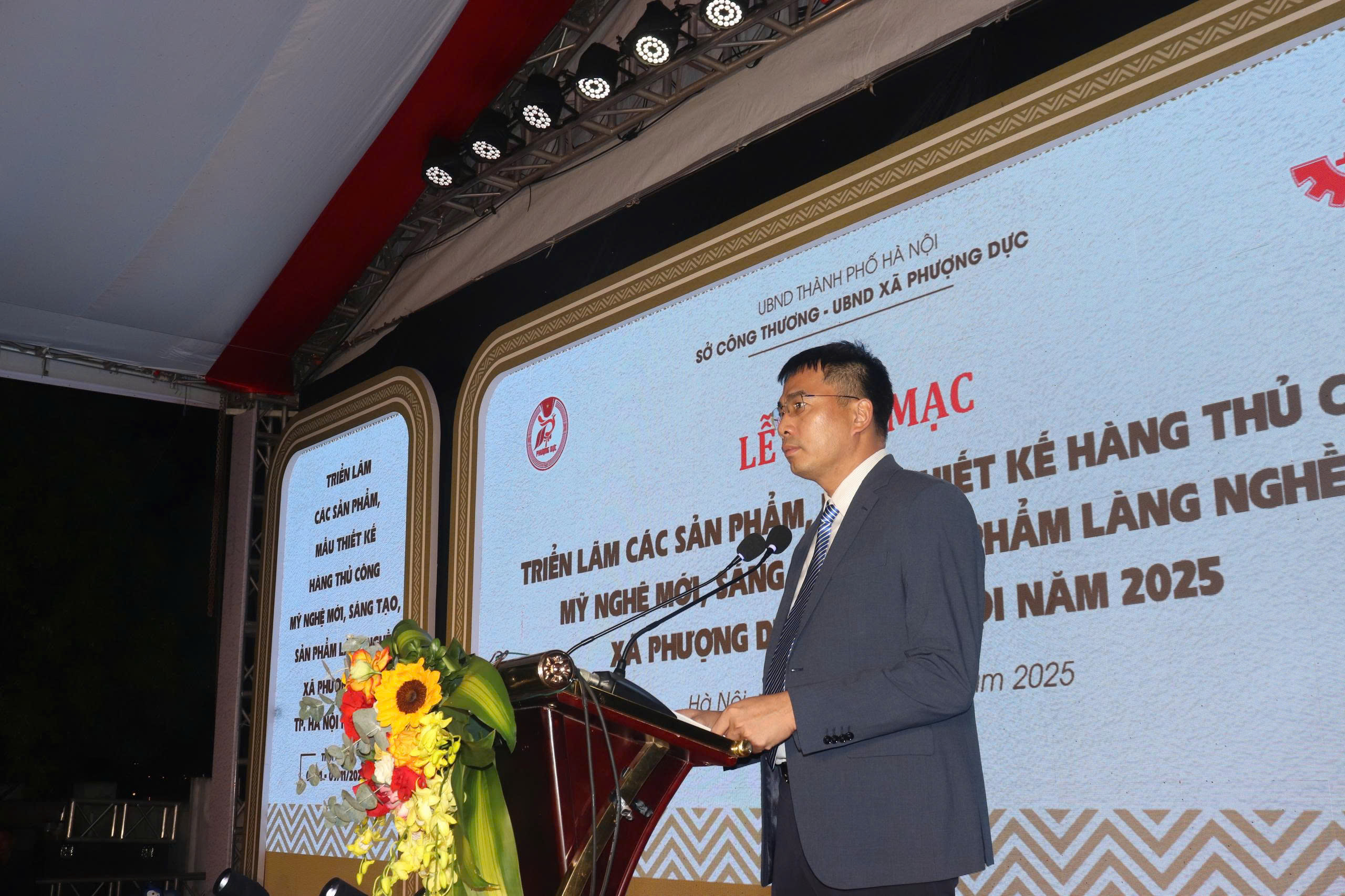 Xúc tiến thương mại ở Phượng Dực thu hút doanh nghiệp, các làng nghề và hàng nghìn người dân - ảnh 1