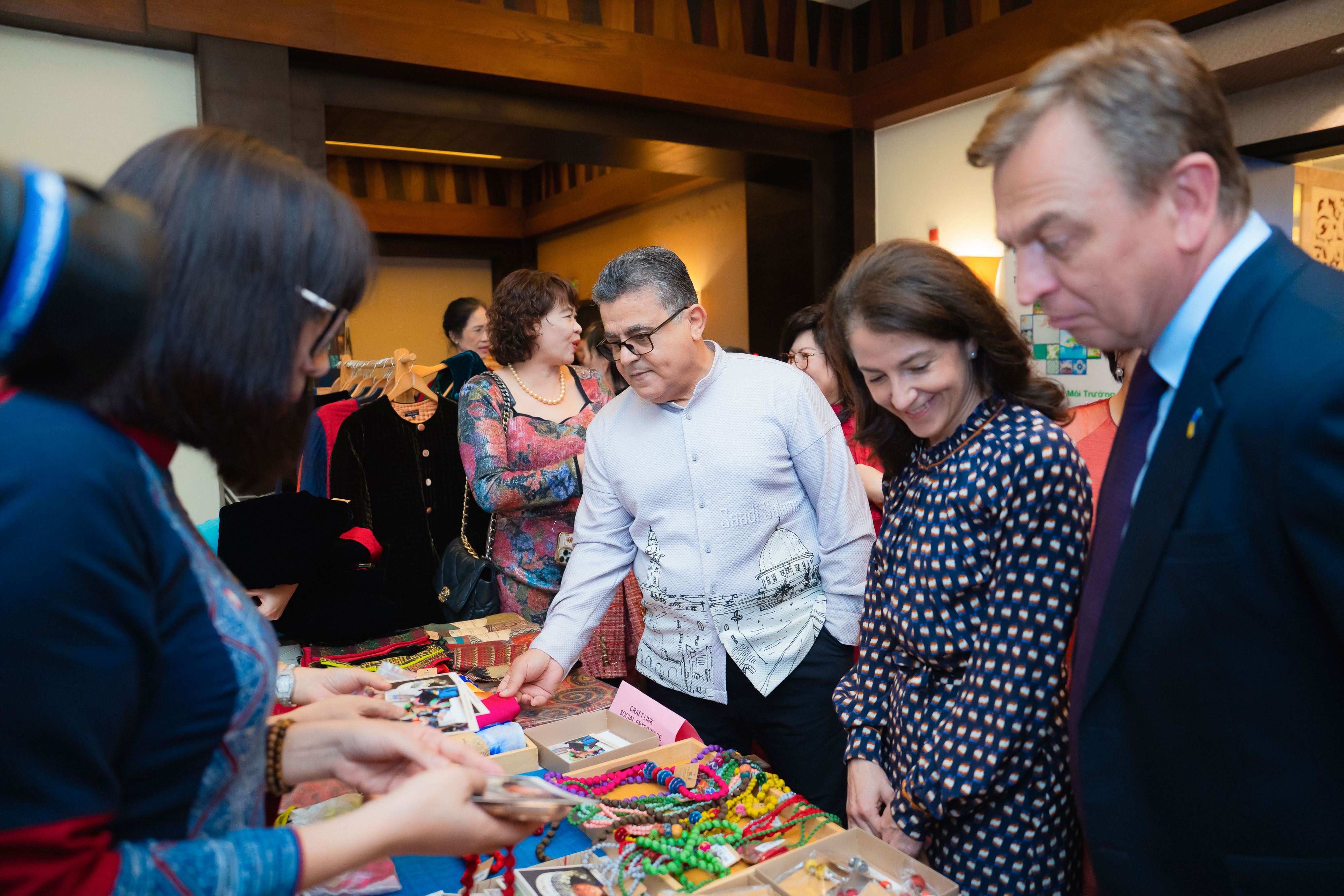 HNEW: Tiệc Ngoại giao năm 2025 - kết nối nữ lãnh đạo - kiến tạo tăng trưởng bên vững - ảnh 14