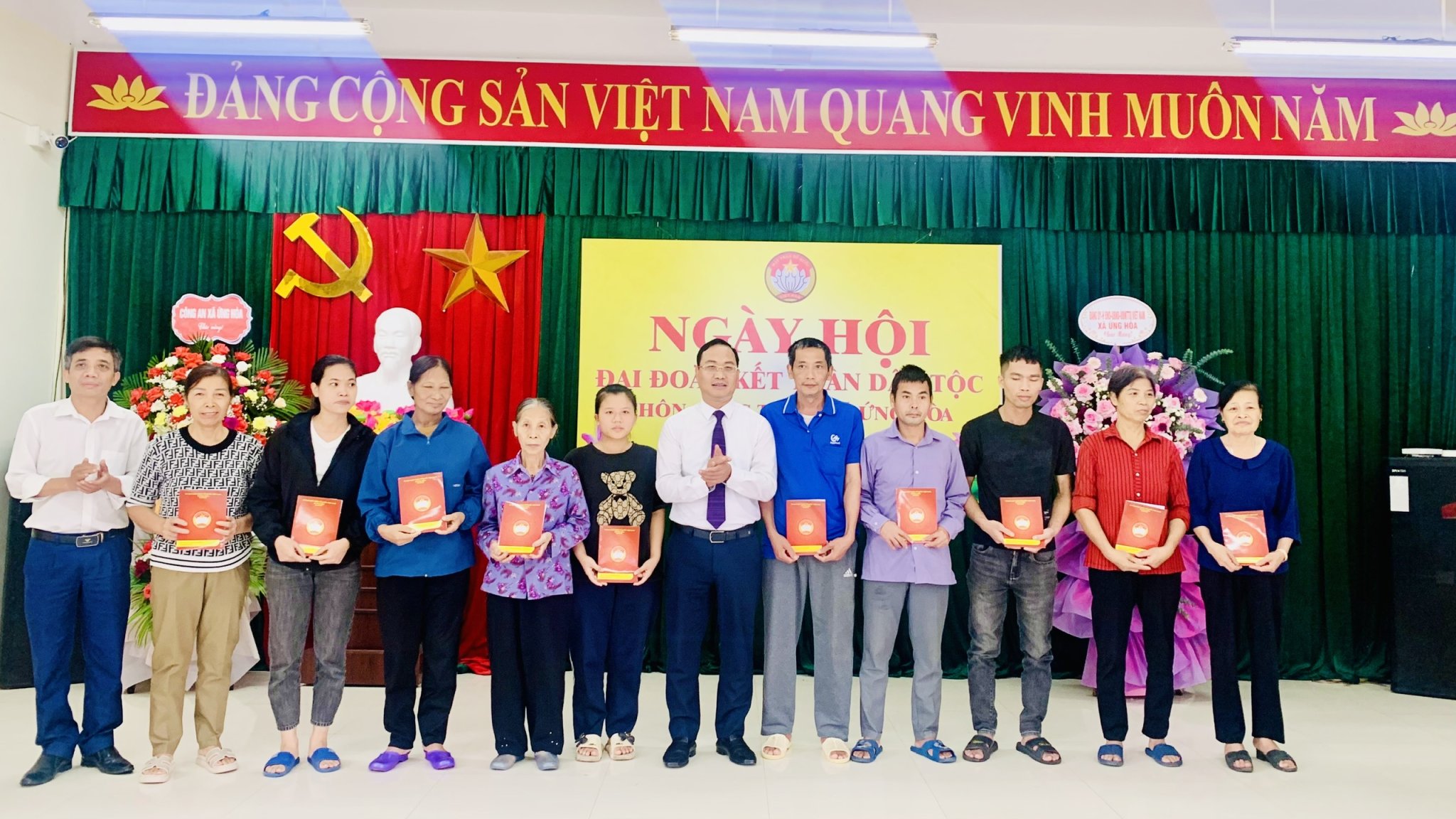 Niềm vui lan toả trong Ngày hội Đại đoàn kết ở Ứng Hoà - ảnh 7