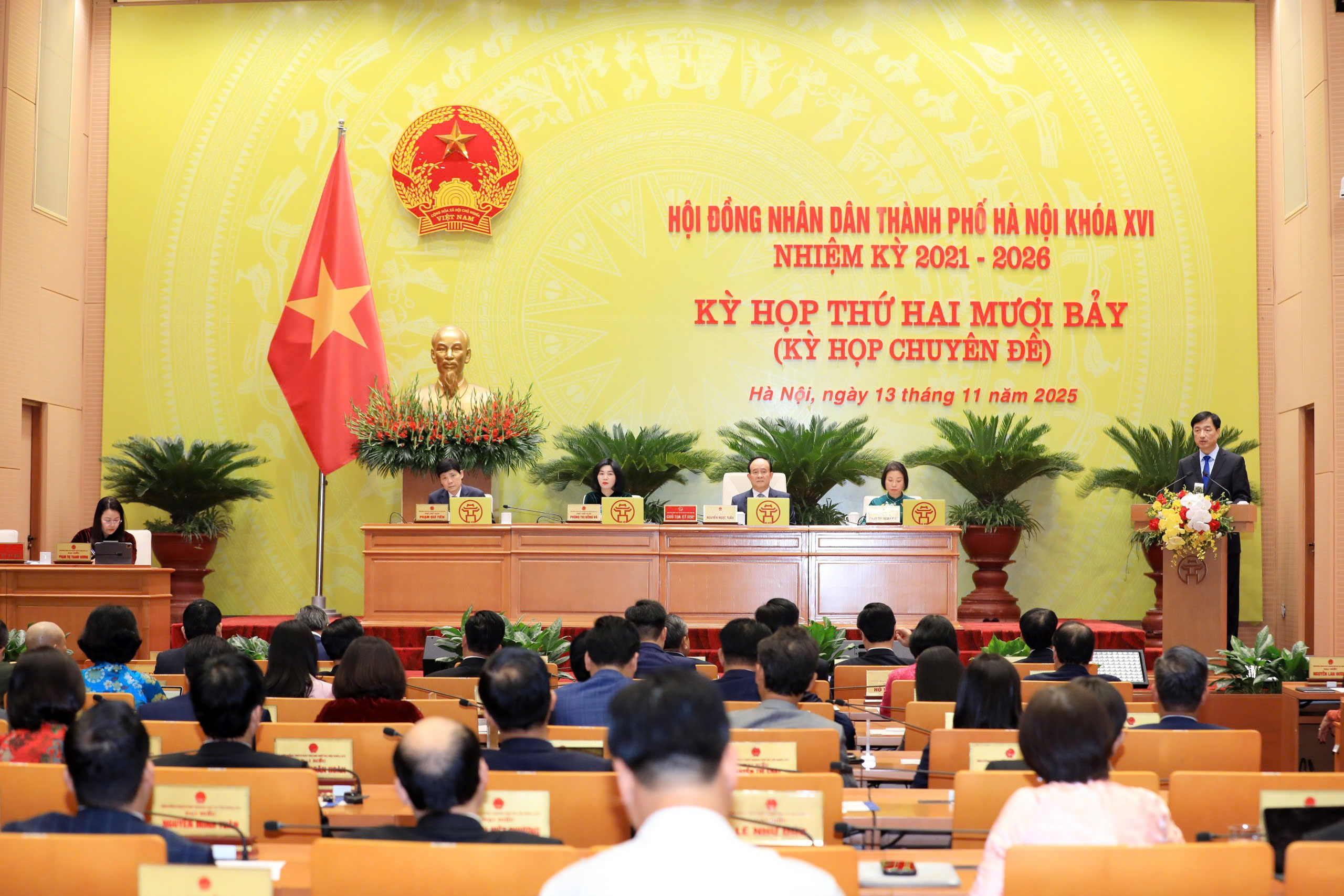 Bí thư Thành uỷ Hà Nội Nguyễn Duy Ngọc: Cần đẩy mạnh tháo gỡ vướng mắc cho các dự án trọng điểm - ảnh 2