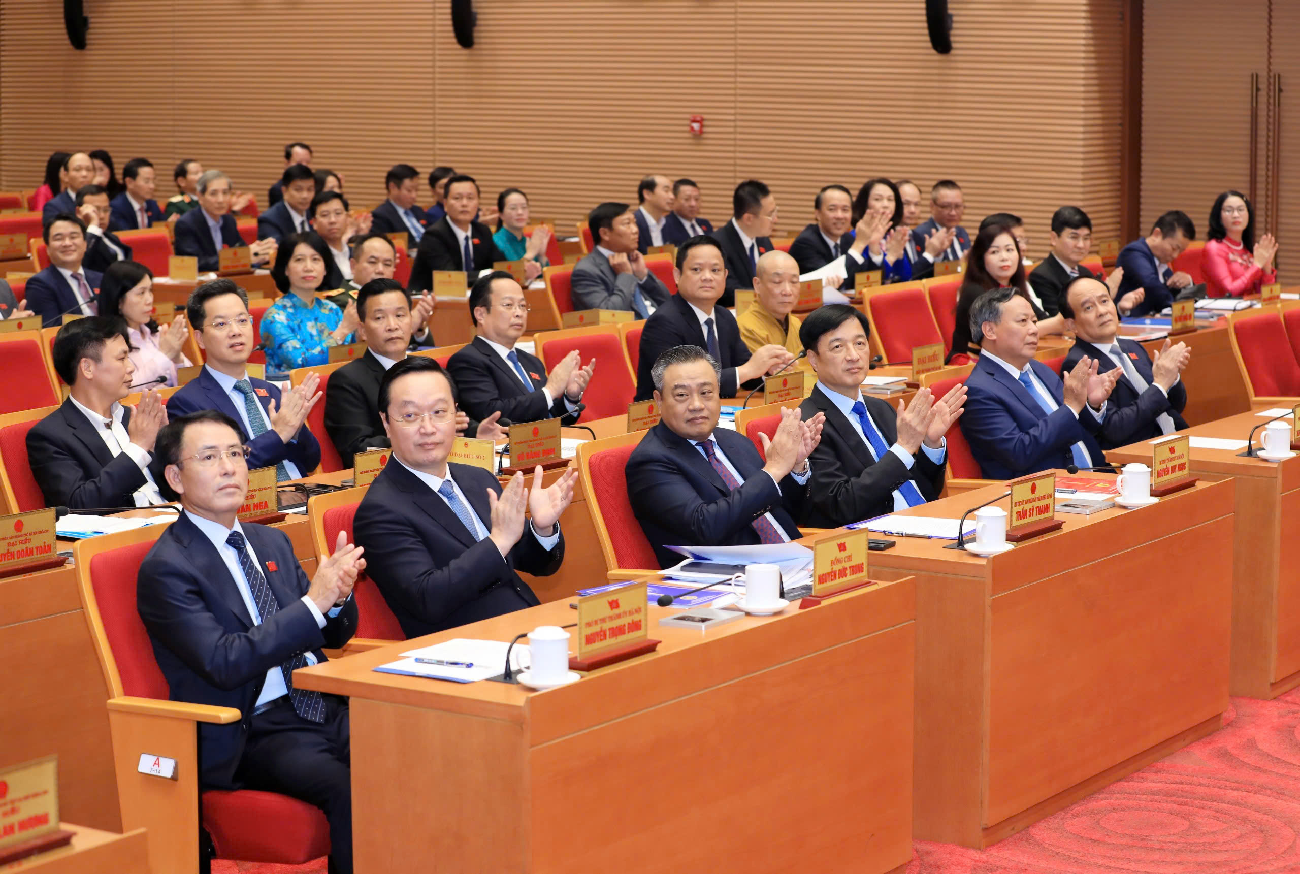 HĐND thành phố Hà Nội khai mạc kỳ họp thứ 27: Kiện toàn các chức danh quan trọng của Thành phố - ảnh 2