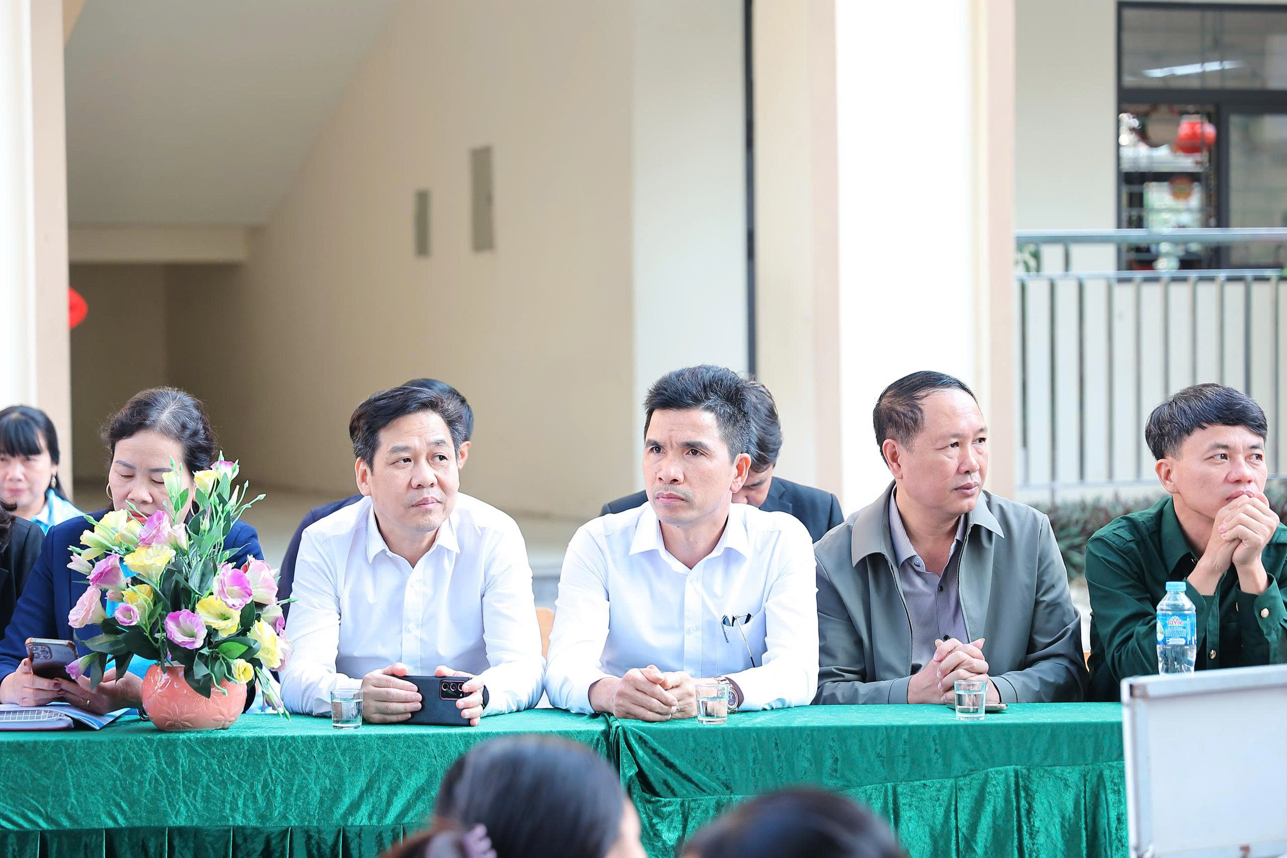 Ứng Thiên truyền thông phòng ngừa bạo lực học đường cho hơn 500 học sinh - ảnh 1