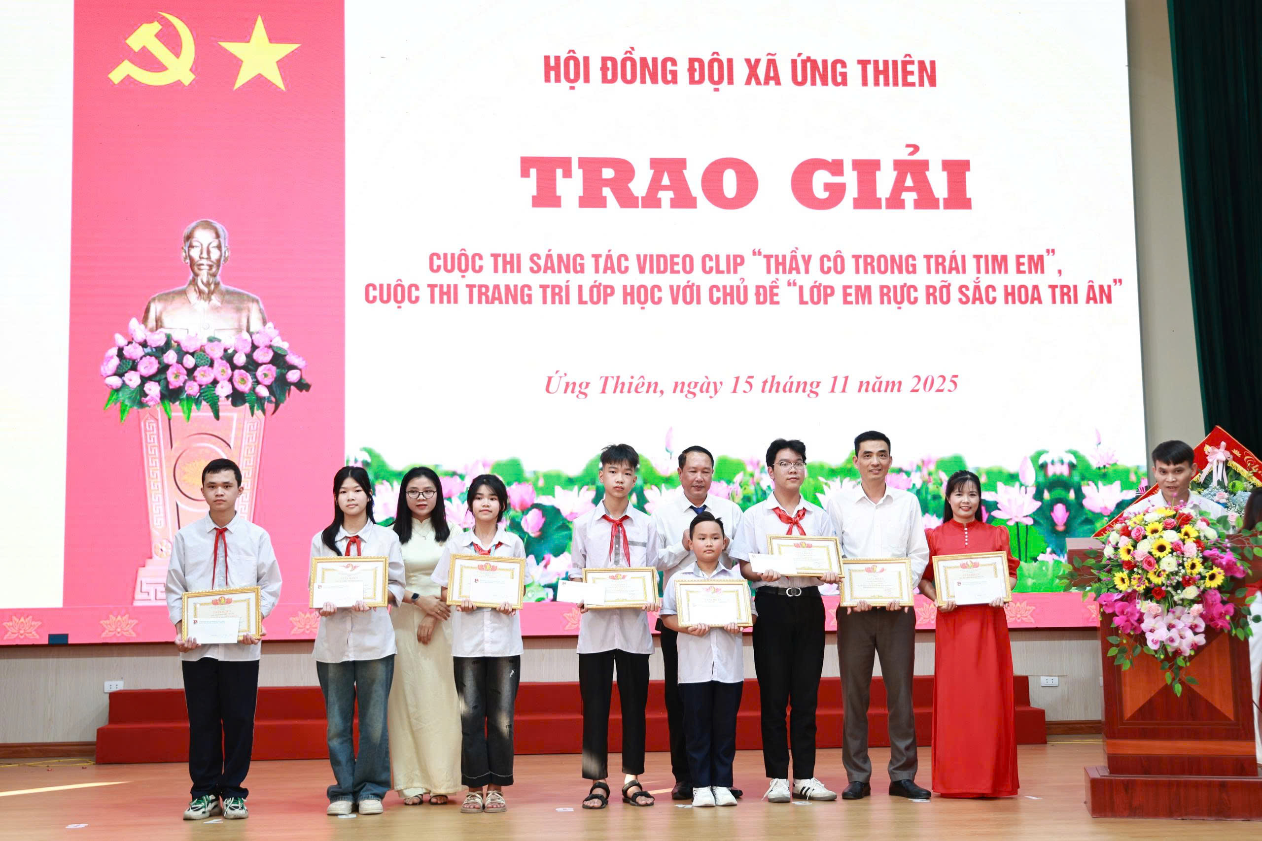 Xã Ứng Thiên tôn vinh nhà giáo tiêu biểu và các điển hình trong phong trào thi đua dạy tốt - học tốt - ảnh 9