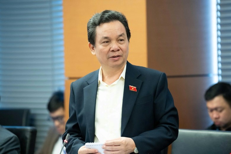 Đề nghị Chính phủ giao Bộ GD&ĐT xây dựng bộ sách giáo khoa điện tử - ảnh 2