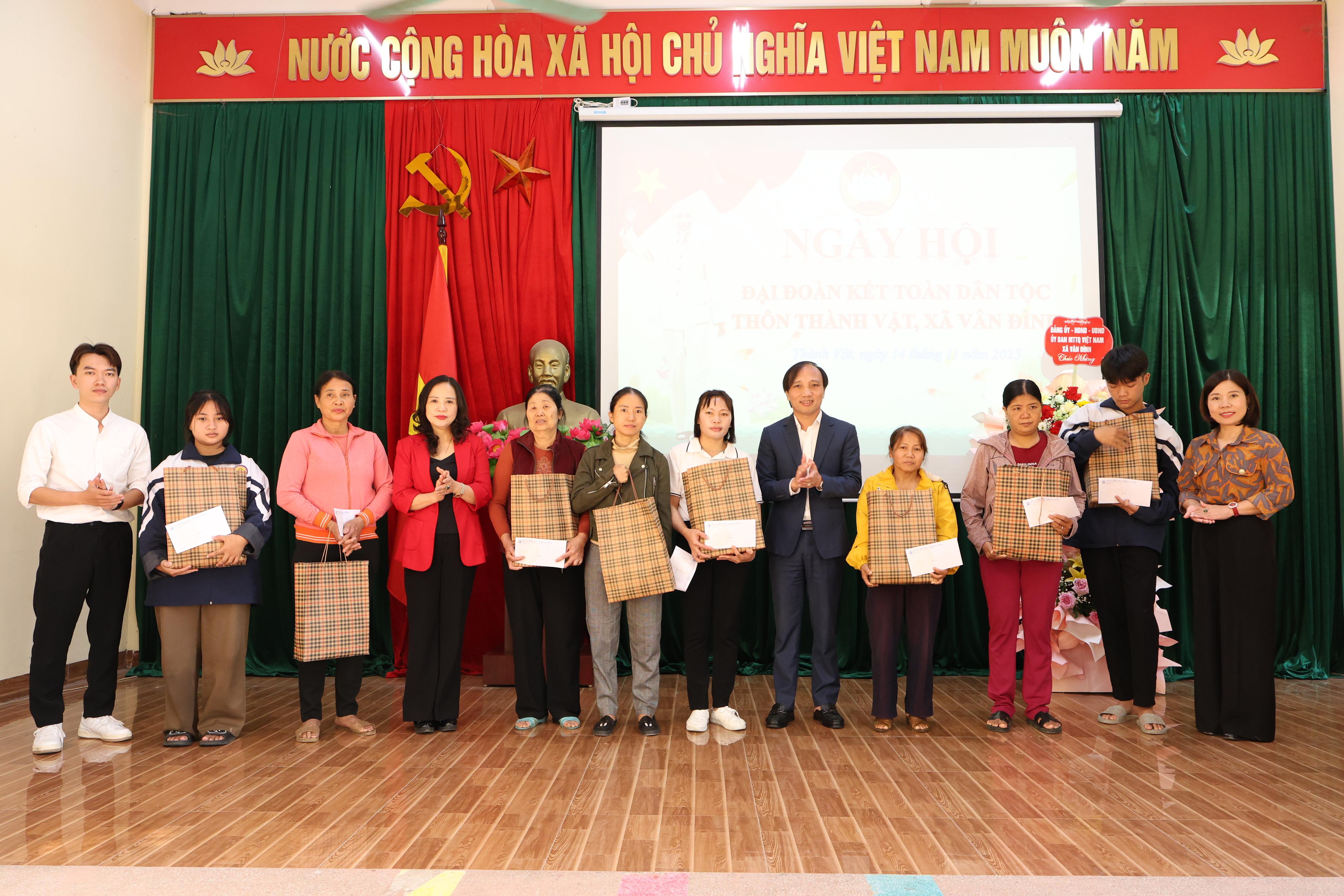 Xã Vân Đình nhiều công trình và hoạt động nghĩa tình đại đoàn kết - ảnh 3