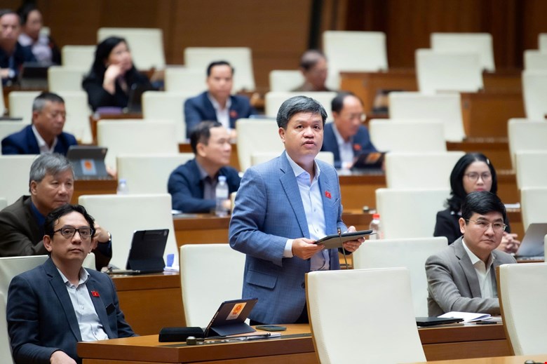 Đề nghị bổ sung chính sách vượt trội thu hút nhân tài các ngành then chốt, chiến lược  - ảnh 1