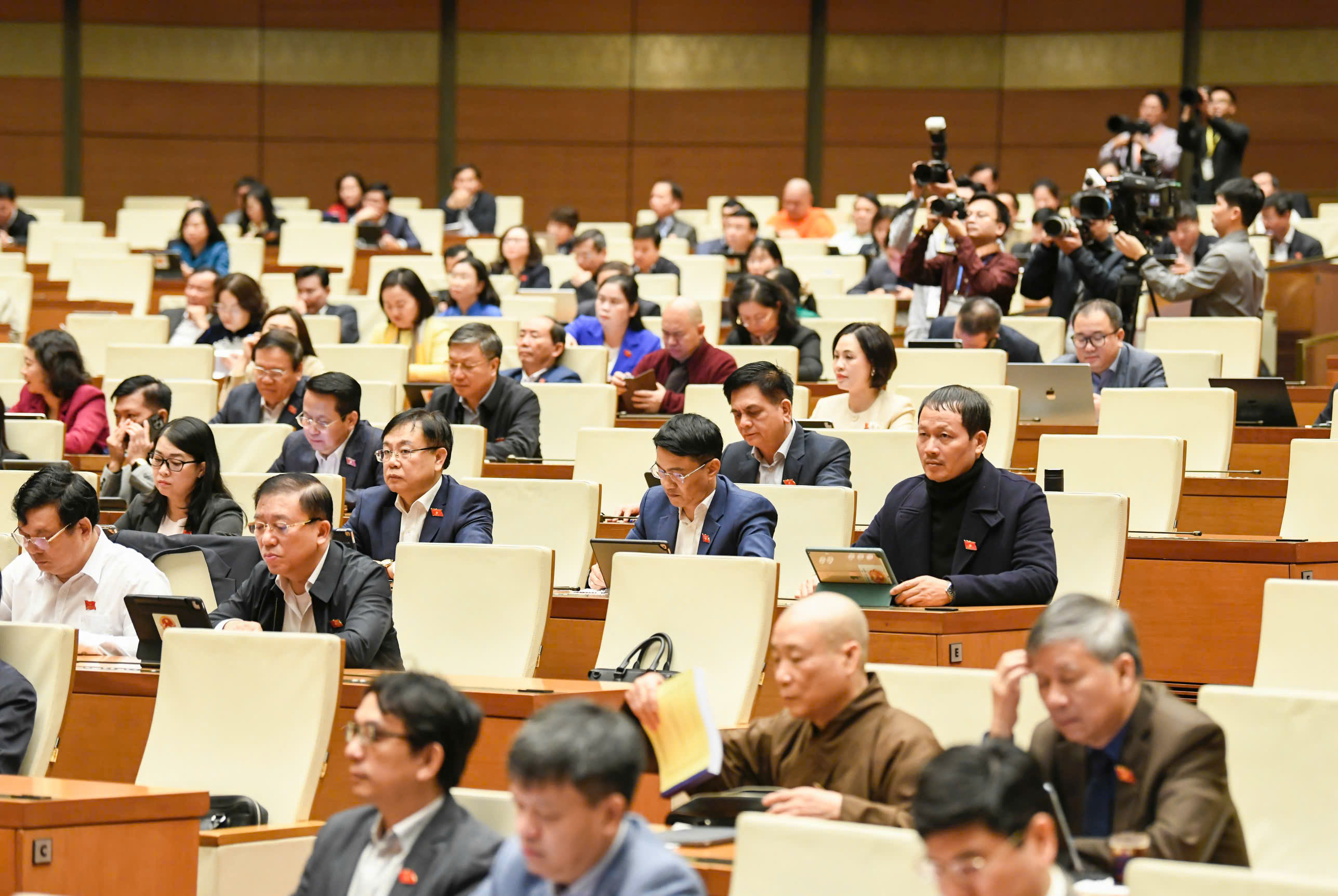 Quốc hội thảo luận về ba dự án Luật, đột phá phát triển giáo dục và đào tạo - ảnh 3