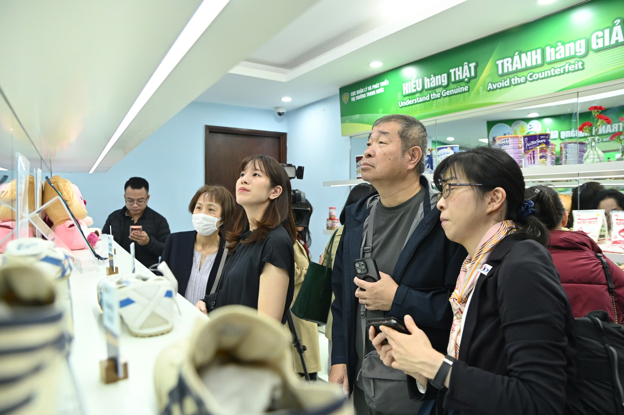 Trưng bày trên 500 sản phẩm thật - giả tại số 62 Tràng Tiền, Hà Nội - ảnh 4