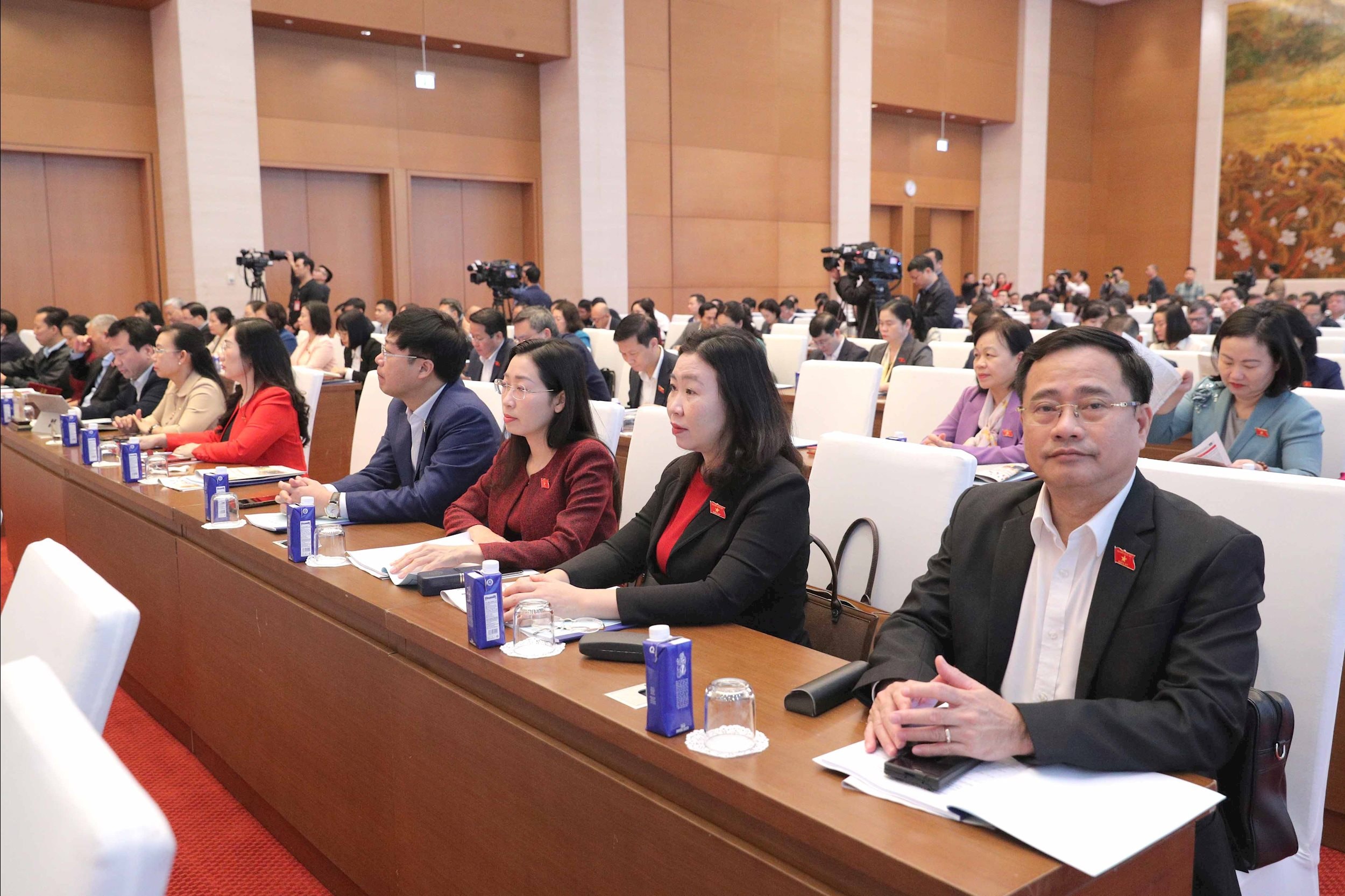 Đẩy mạnh phân cấp phân quyền chuyển đổi sang tư duy mở để kiến tạo cho phát triển - ảnh 4