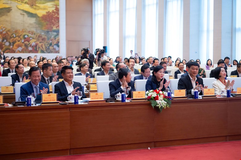 “Hoàn thiện thể chế, pháp luật đáp ứng yêu cầu phát triển đất nước trong kỷ nguyên mới”. - ảnh 3